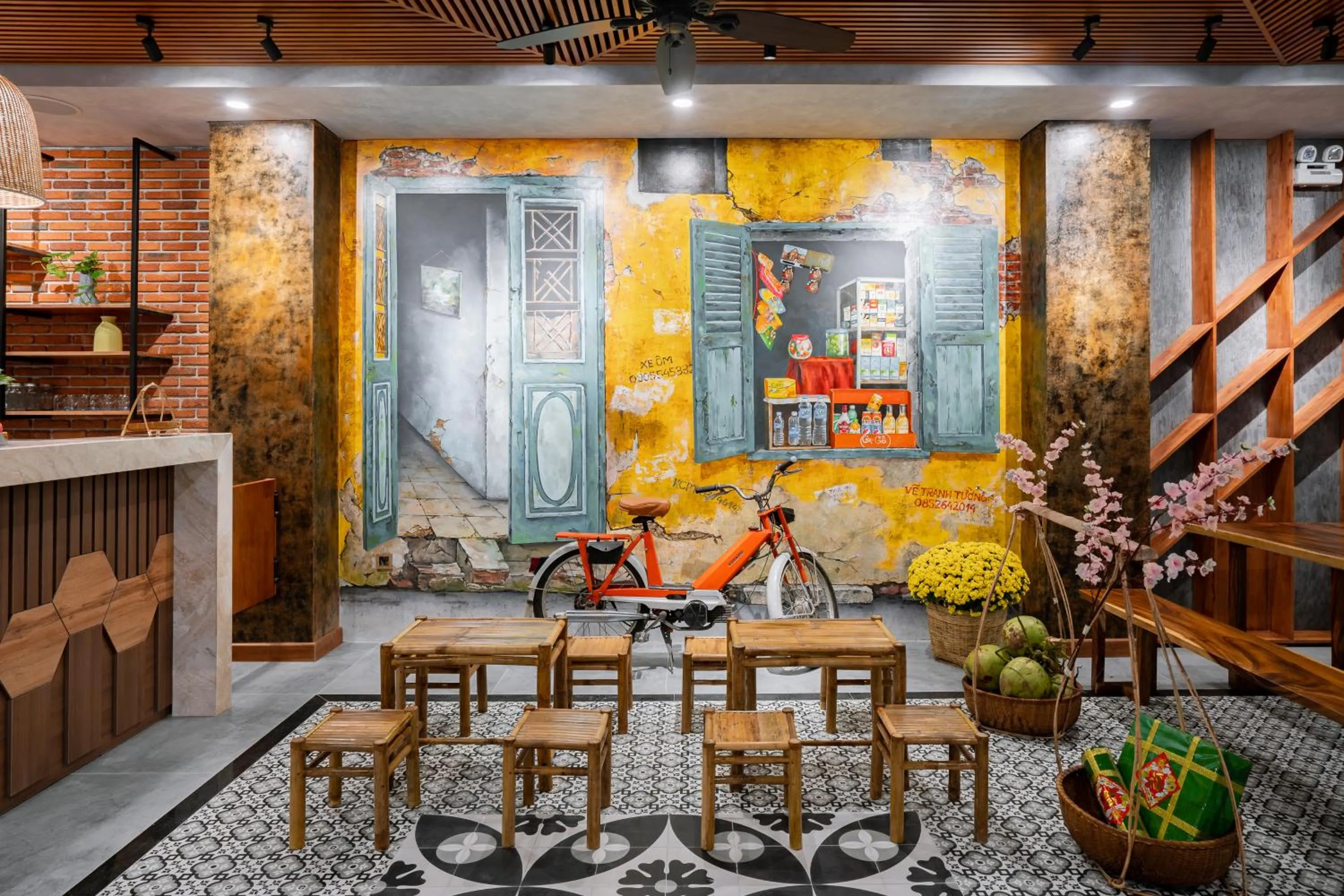 Restaurant/places to eat in Chi House Danang Hotel and Apartment