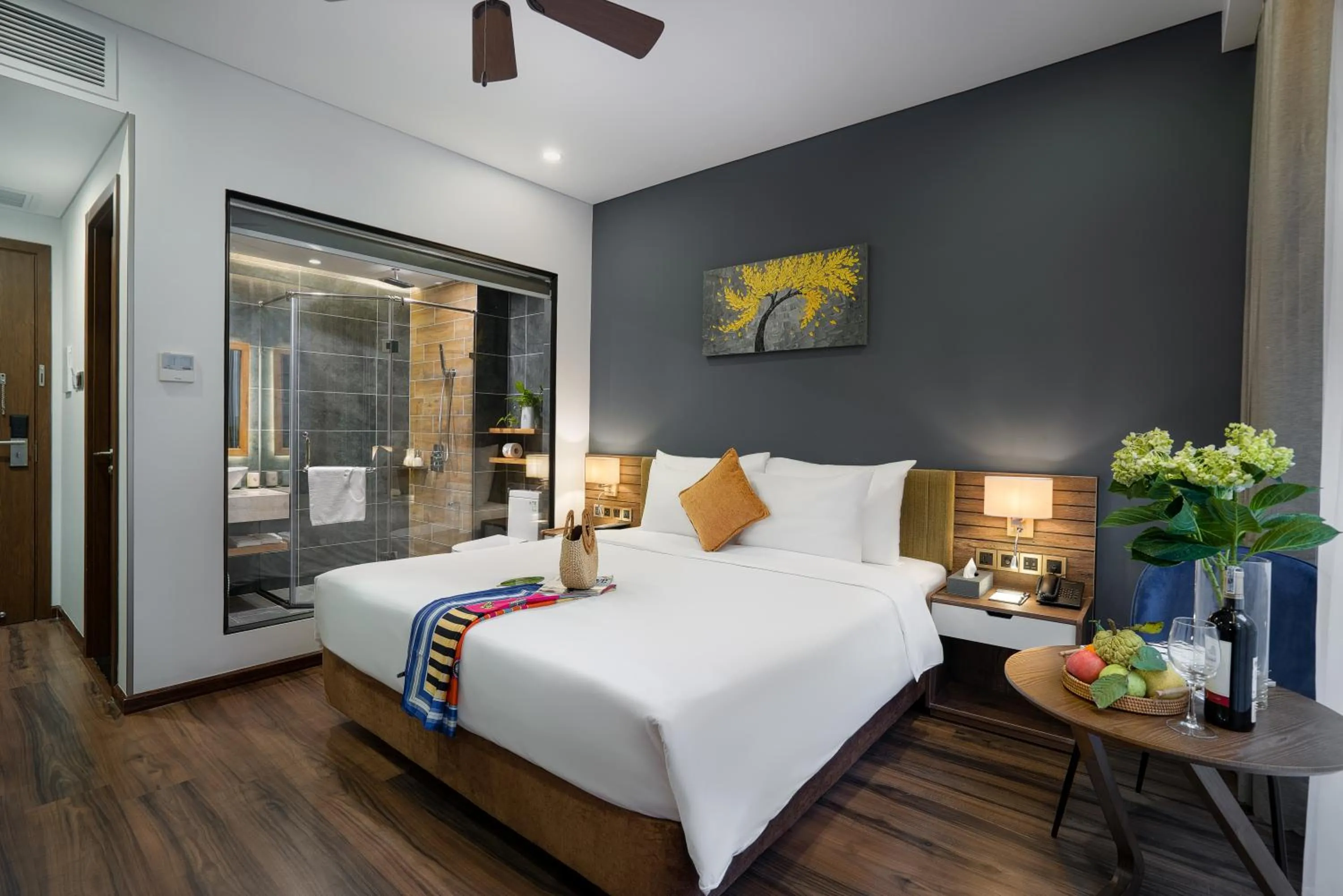 Photo of the whole room, Bed in Chi House Danang Hotel and Apartment