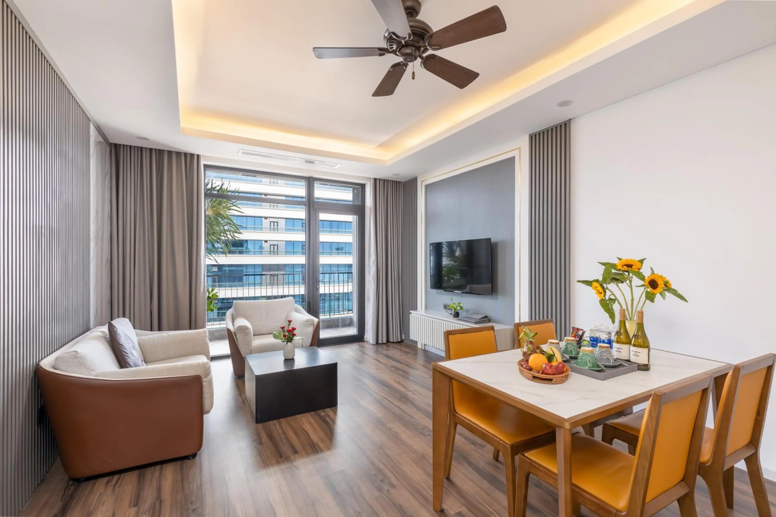 TV and multimedia in Chi House Danang Hotel and Apartment