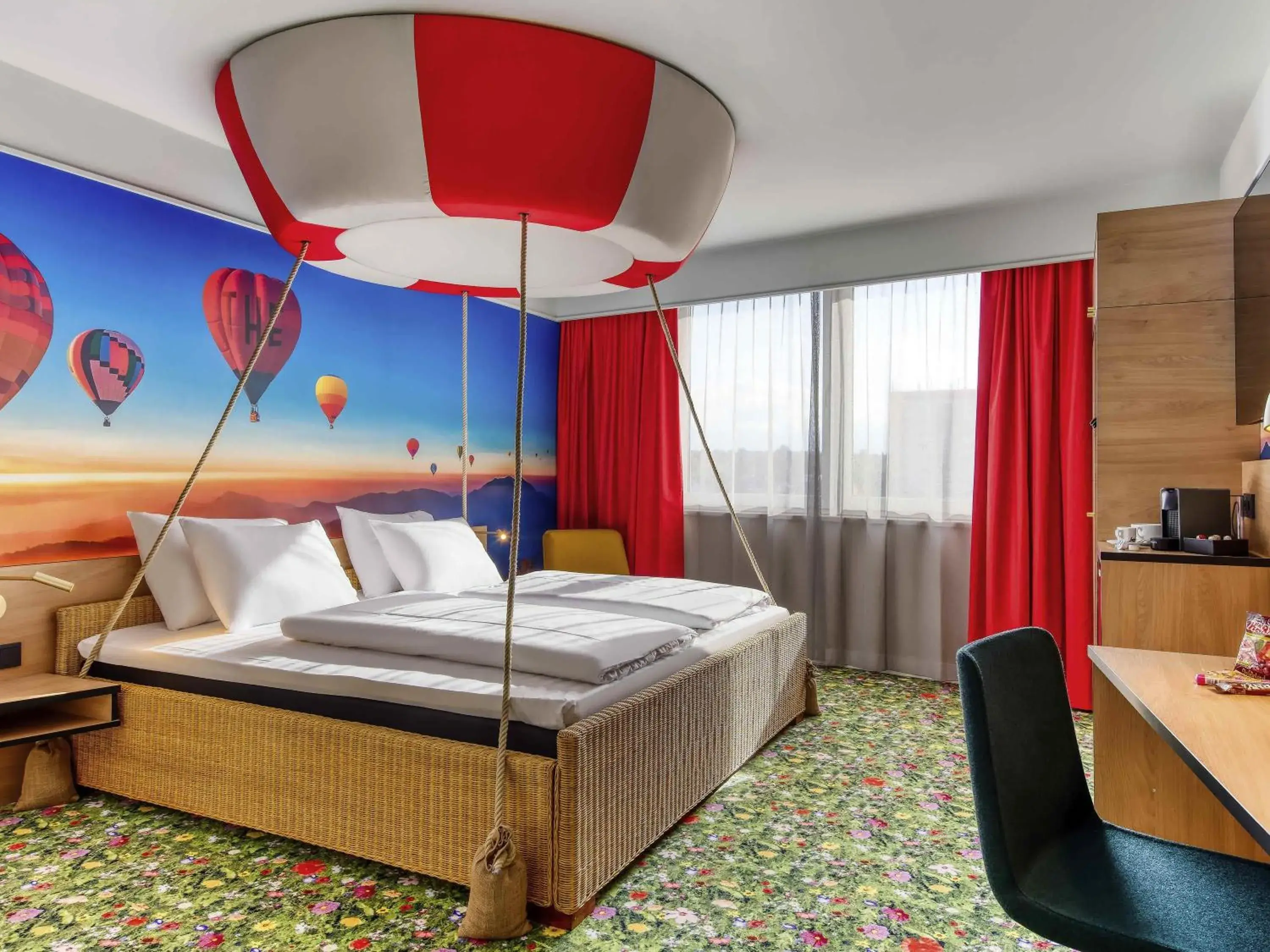 Deluxe King Room - Non Smoking in Mercure Neu-Isenburg Deluxe King Room - Non Smoking in Mercure Neu-Isenburg