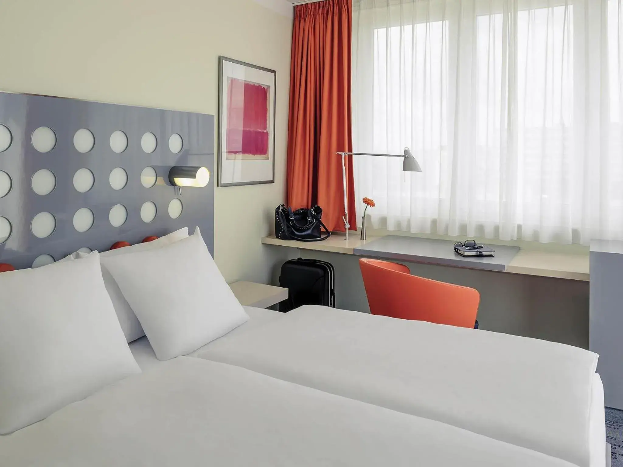 Bedroom, Bed in Mercure Neu-Isenburg Bedroom, Bed in Mercure Neu-Isenburg