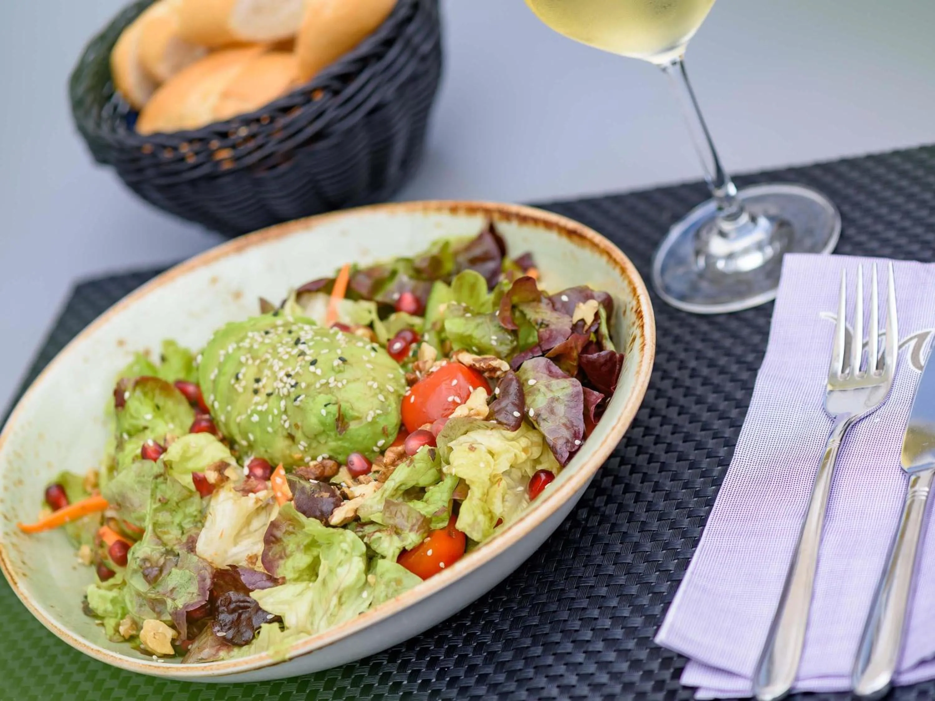 Lounge or bar in Mercure Neu-Isenburg