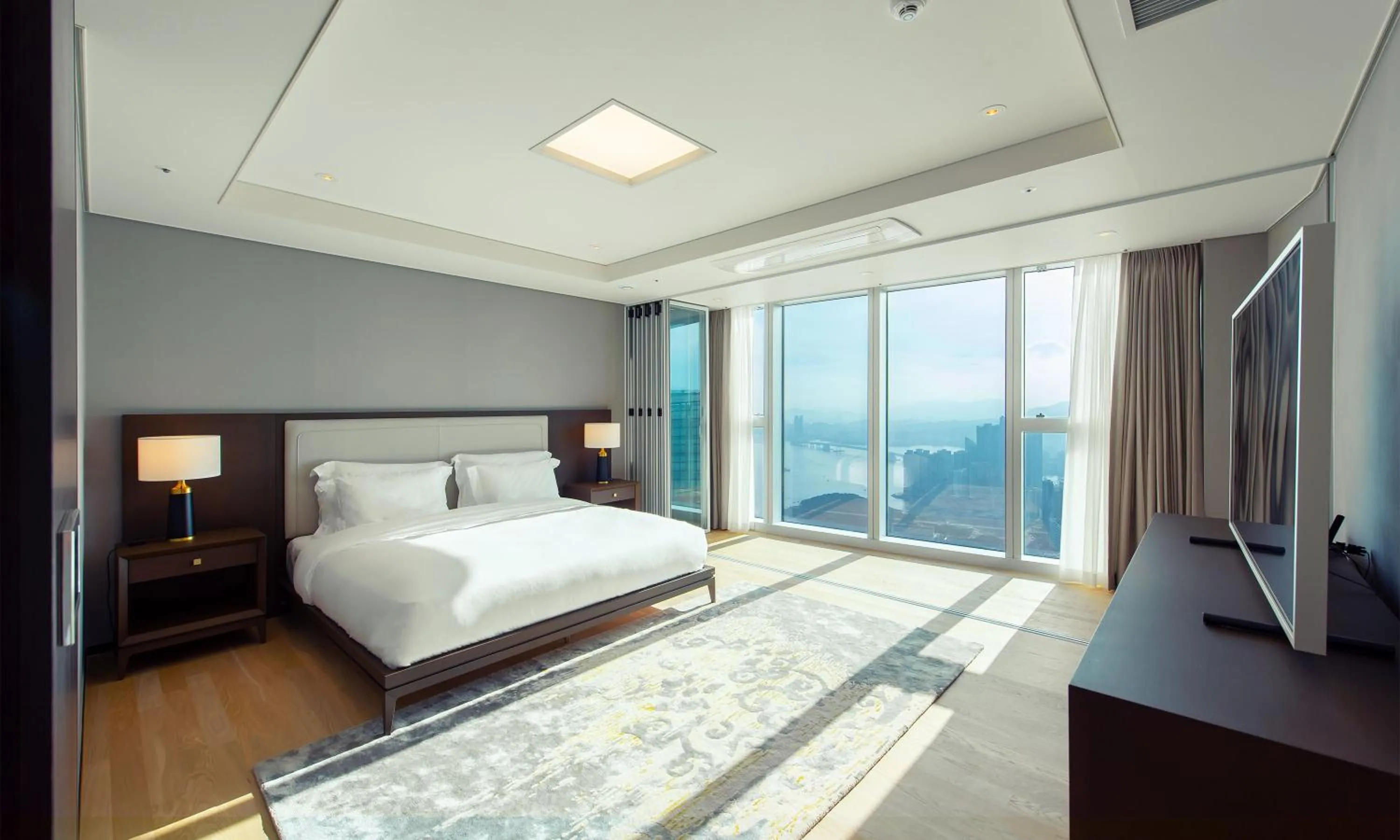 Bedroom, Bed in LCT Residence