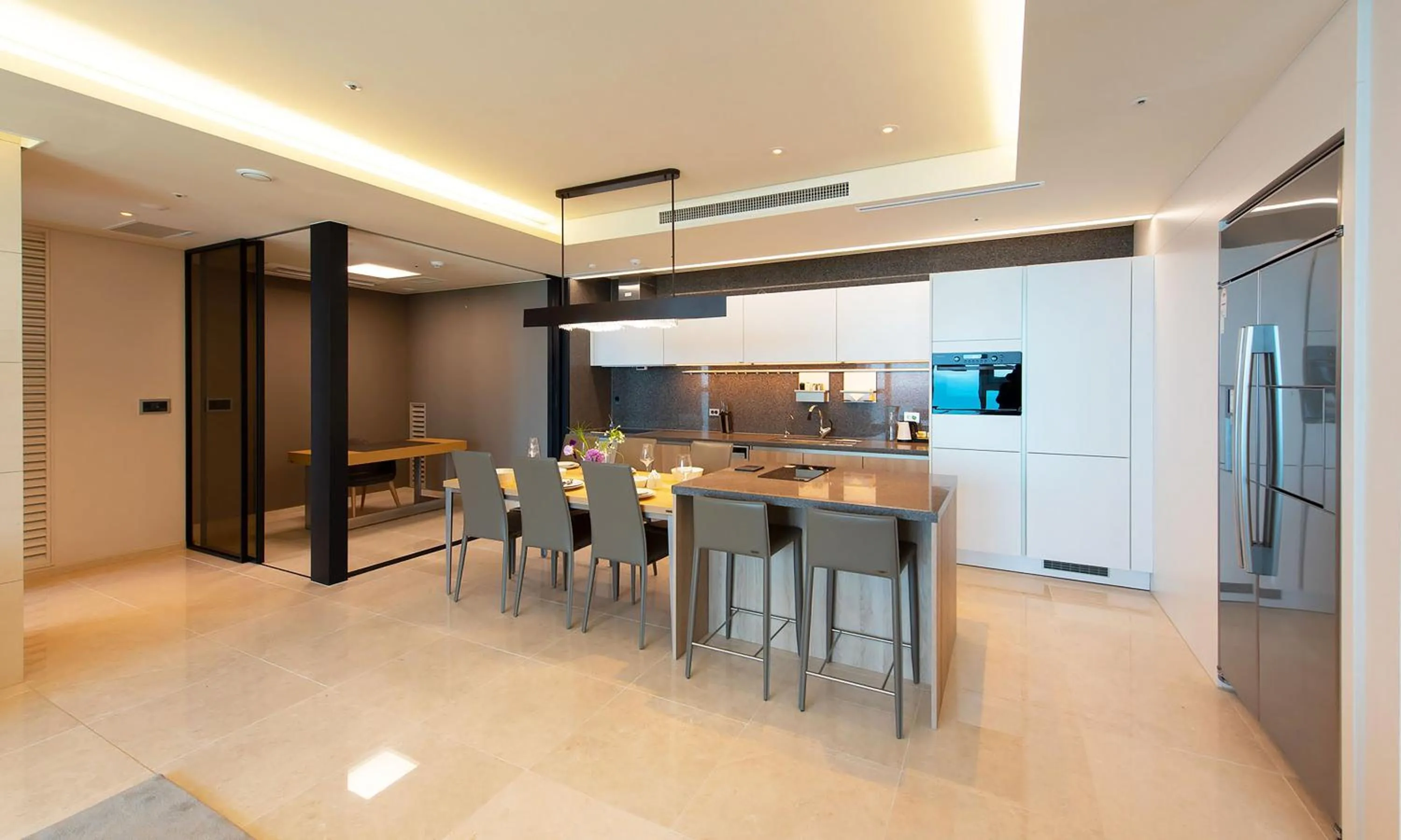 Dining area in LCT Residence