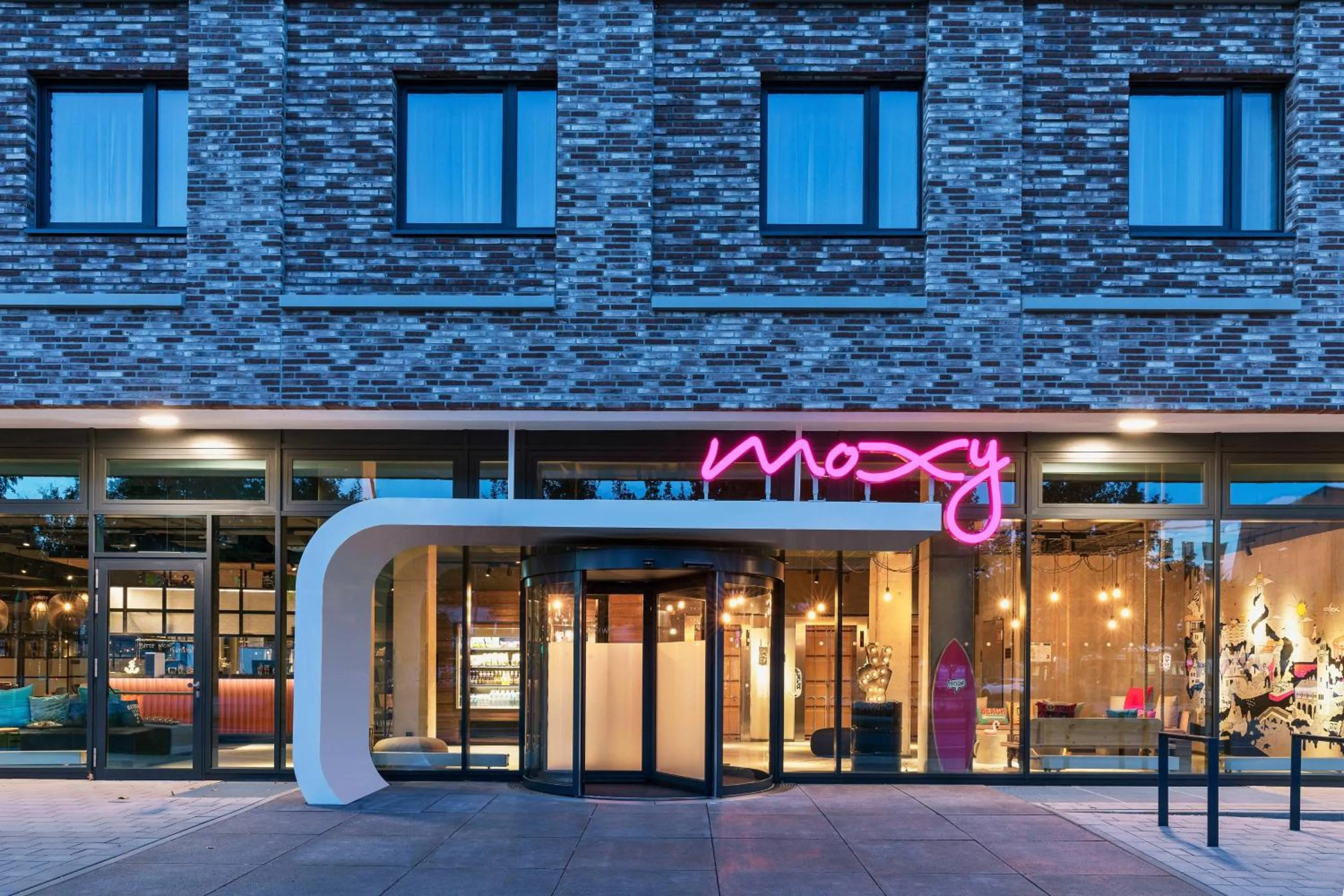 Property building in Moxy Hamburg City