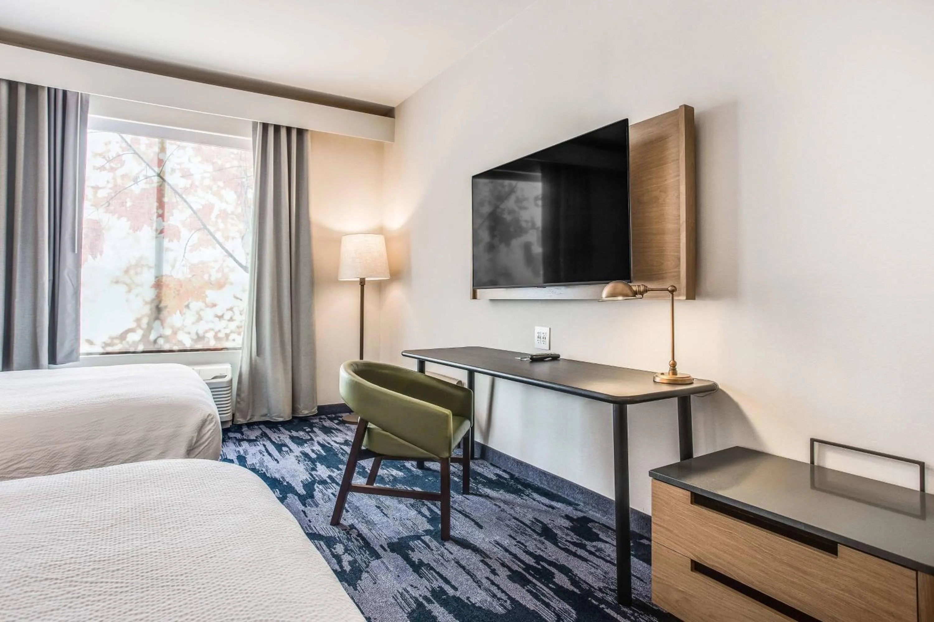 Photo of the whole room, Bed in Fairfield Inn & Suites Rolla