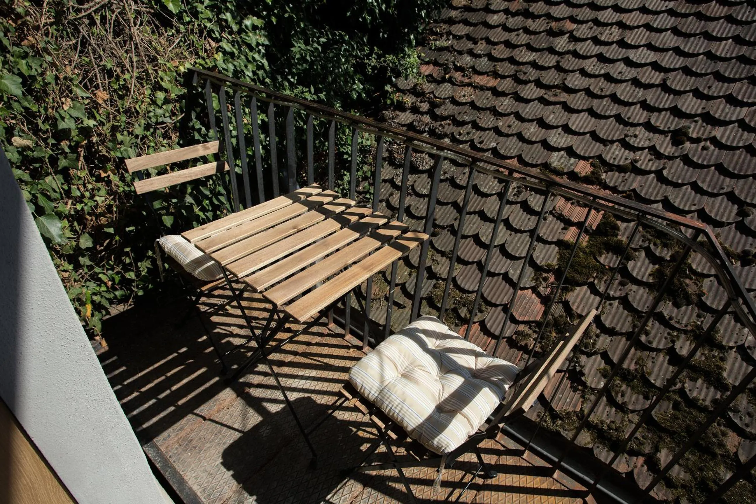 Seating area in BnB Belle5