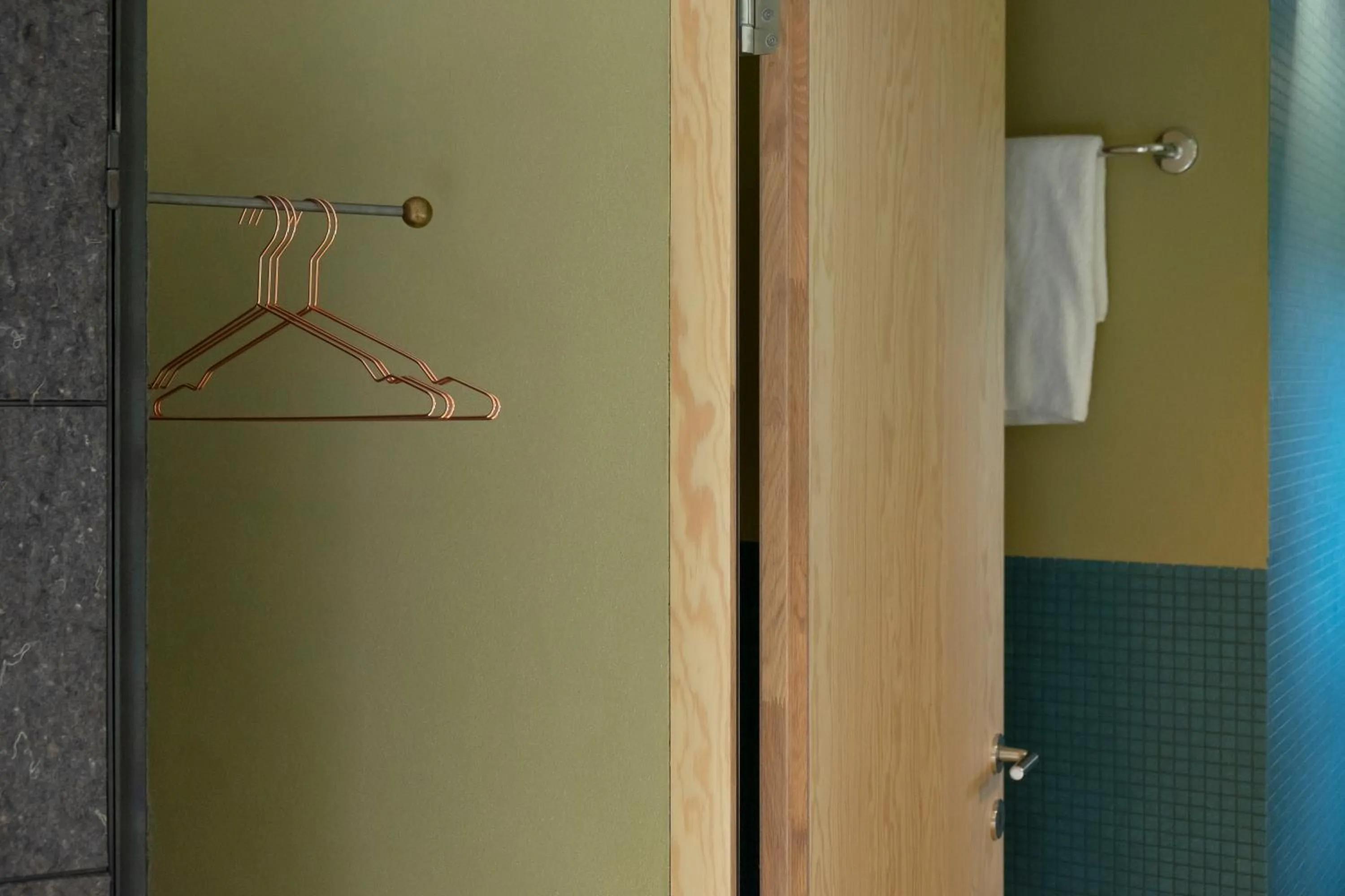 Decorative detail in BnB Belle5