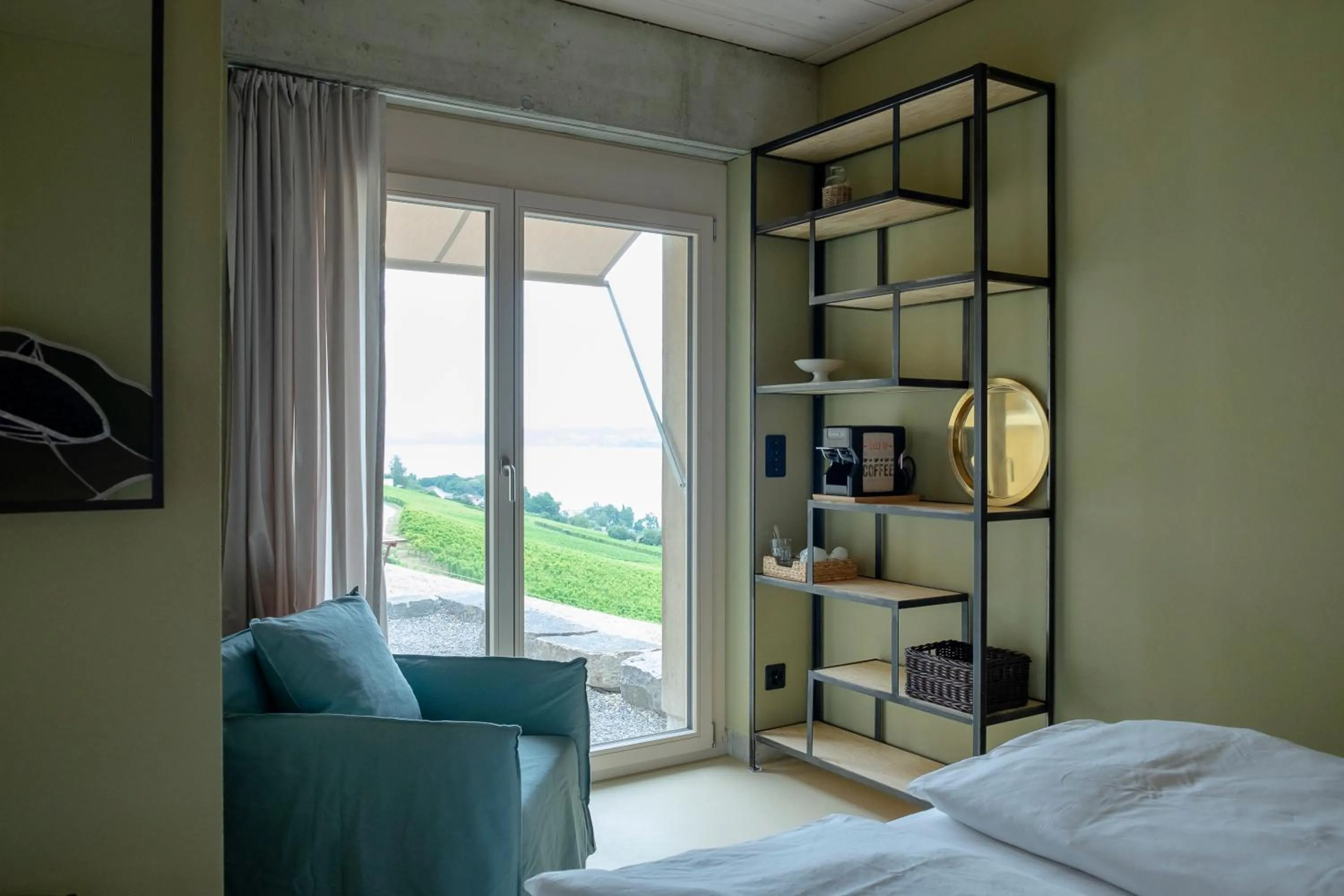 Lake view, Bed in BnB Belle5