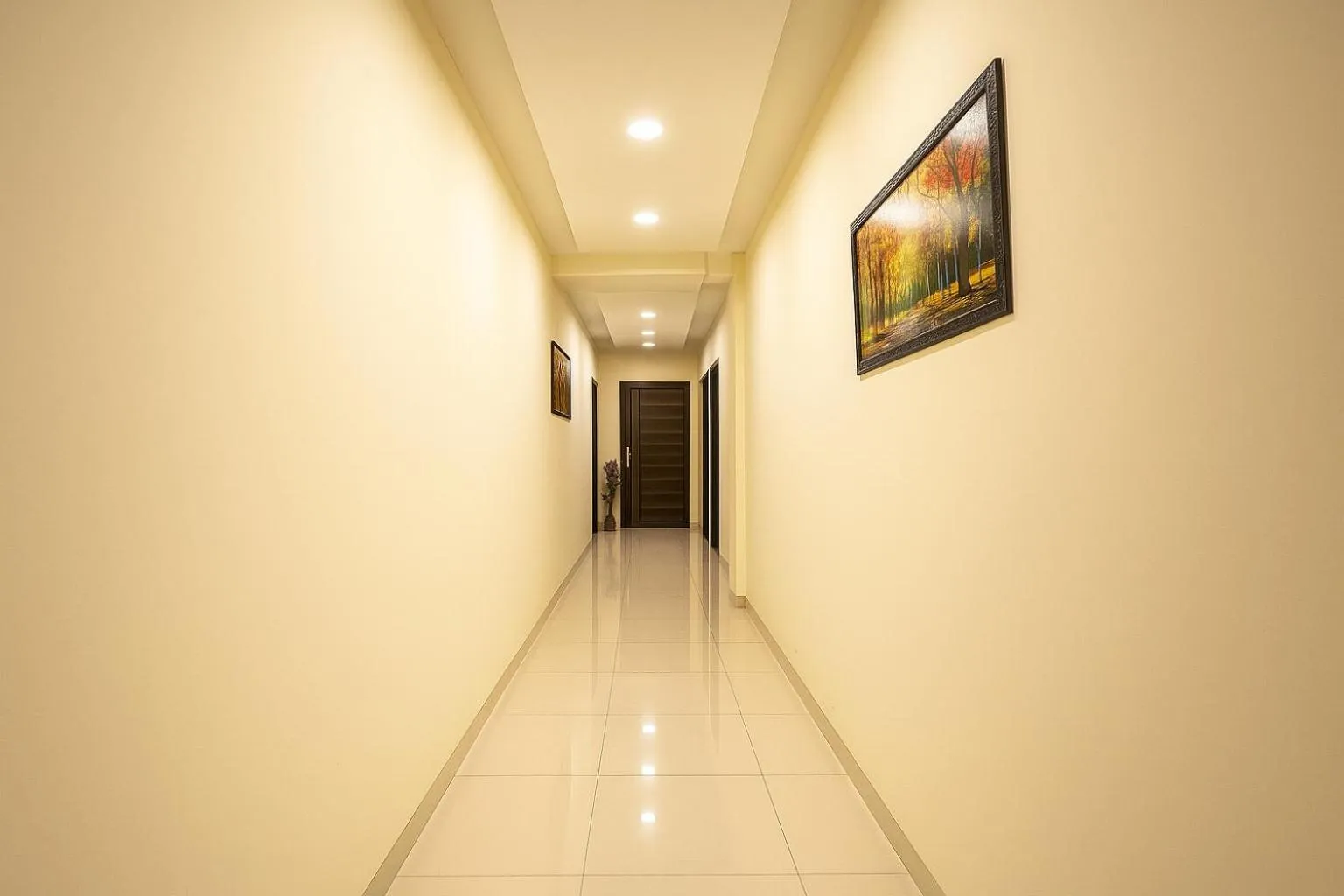 Lobby or reception in Hotel Grand Regency by JMD Group Near Delhi IGI Airport