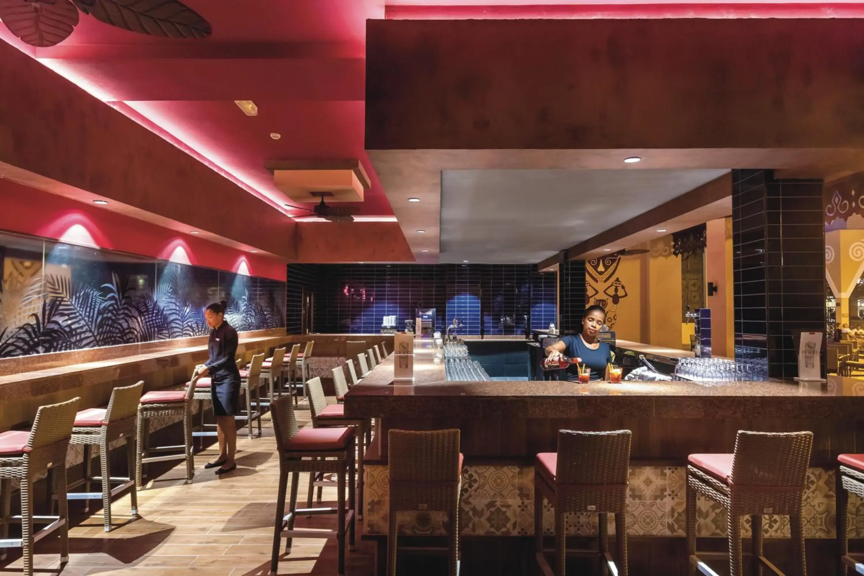 Lounge or bar in Hotel Riu Cabo Verde - Adults Only - All Inclusive Lounge or bar in Hotel Riu Cabo Verde - Adults Only - All Inclusive