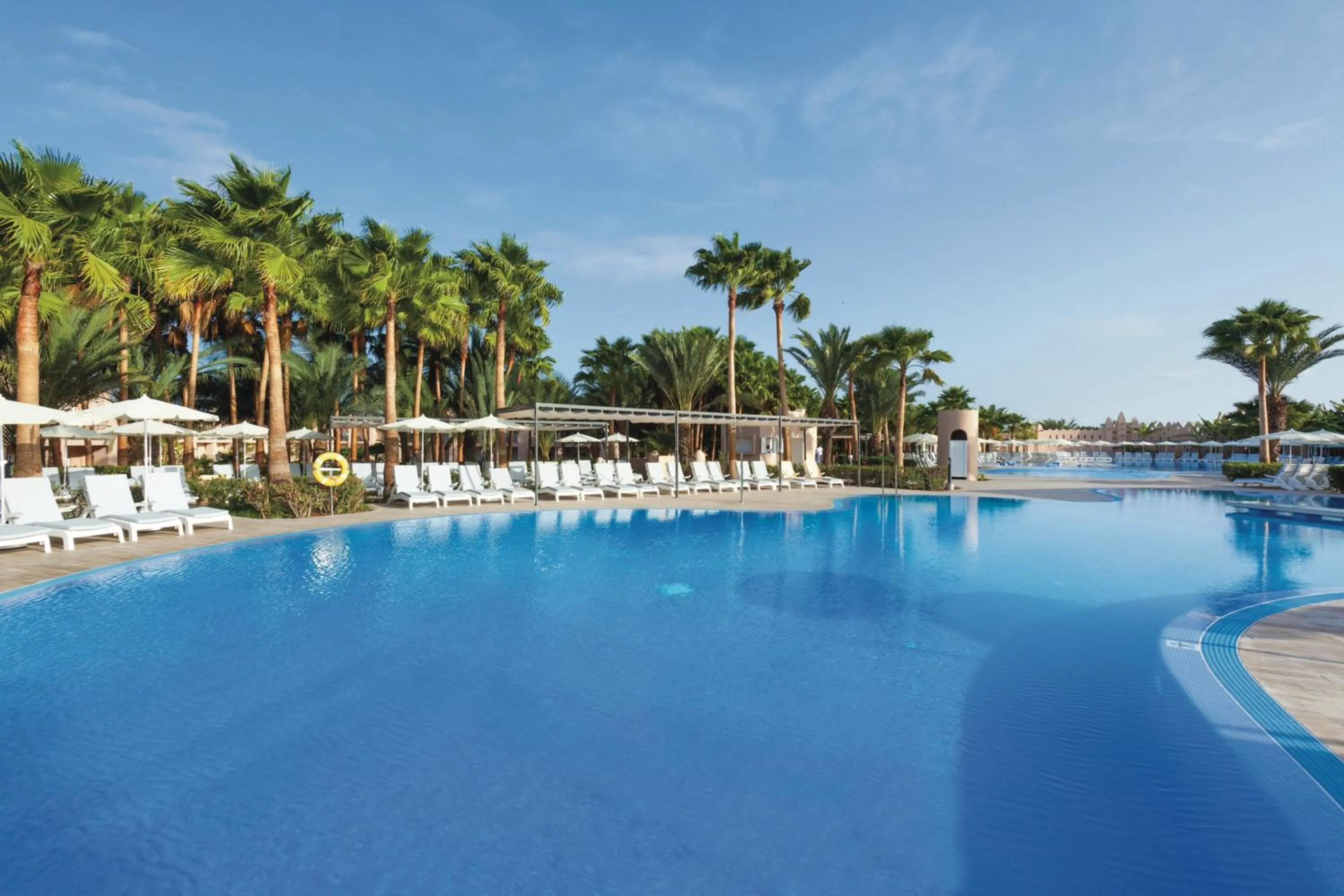 Swimming pool in Hotel Riu Cabo Verde - Adults Only - All Inclusive