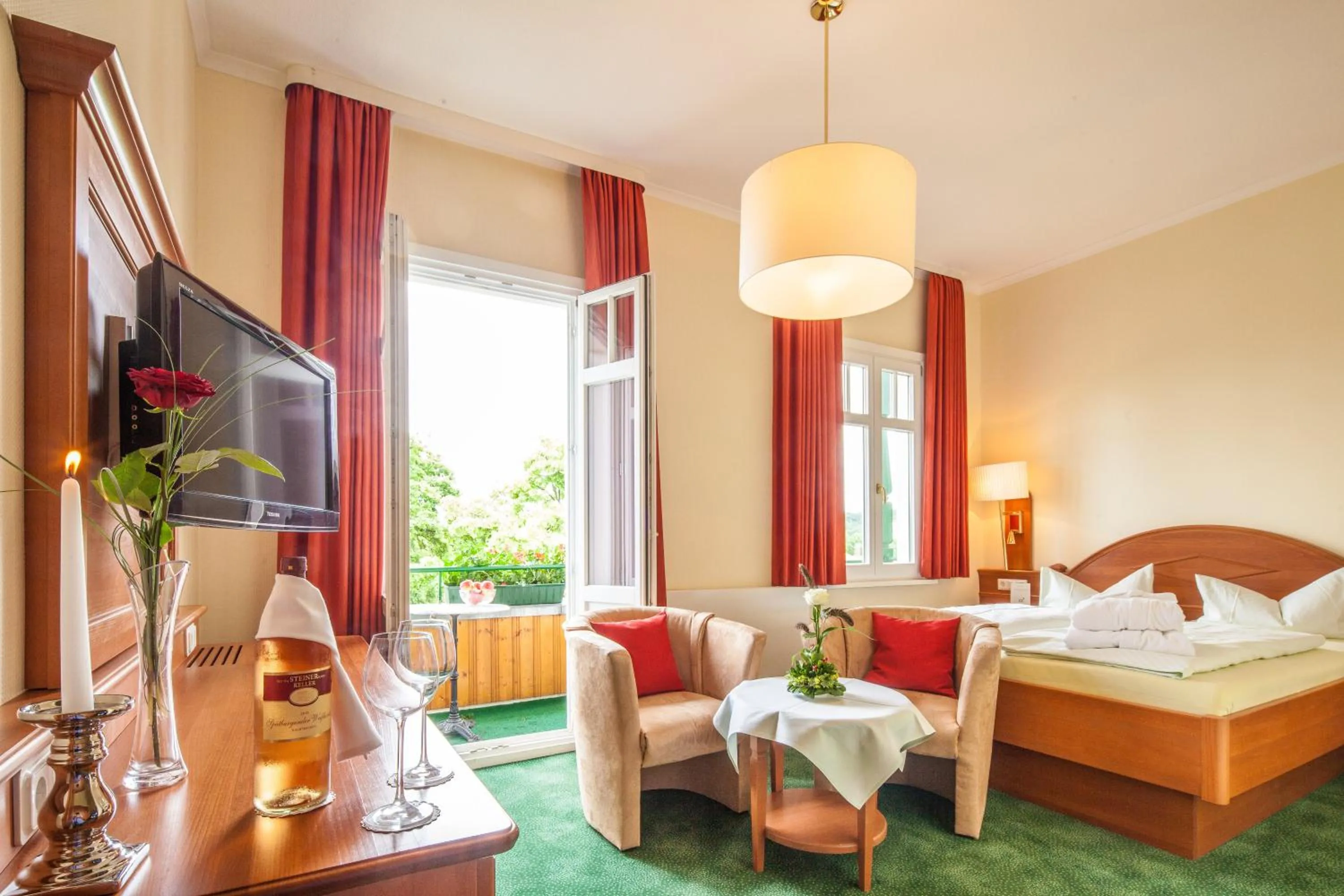 Photo of the whole room, Bed in Hotel Victoria