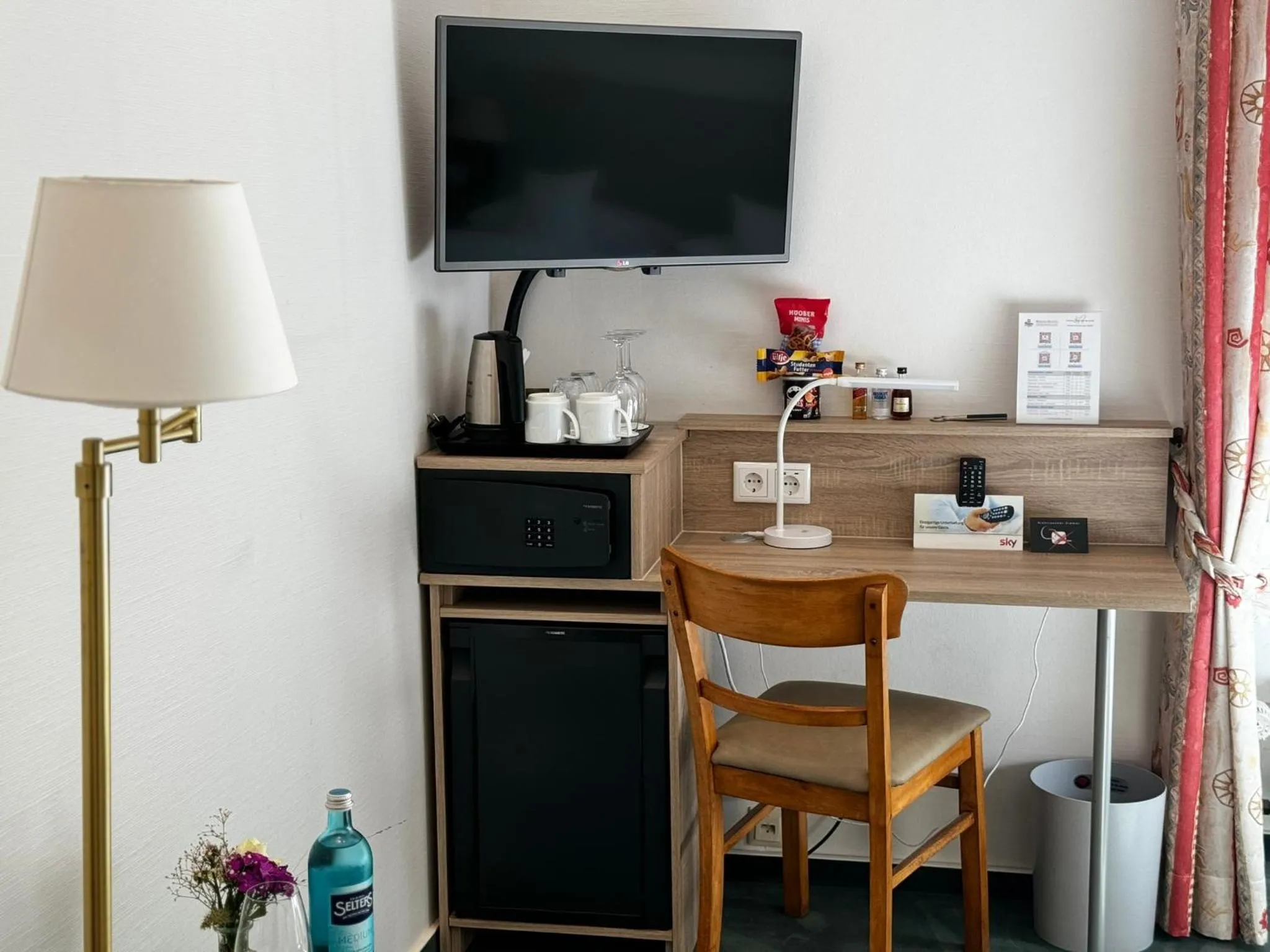 TV and multimedia in Rhein-Hotel Nierstein