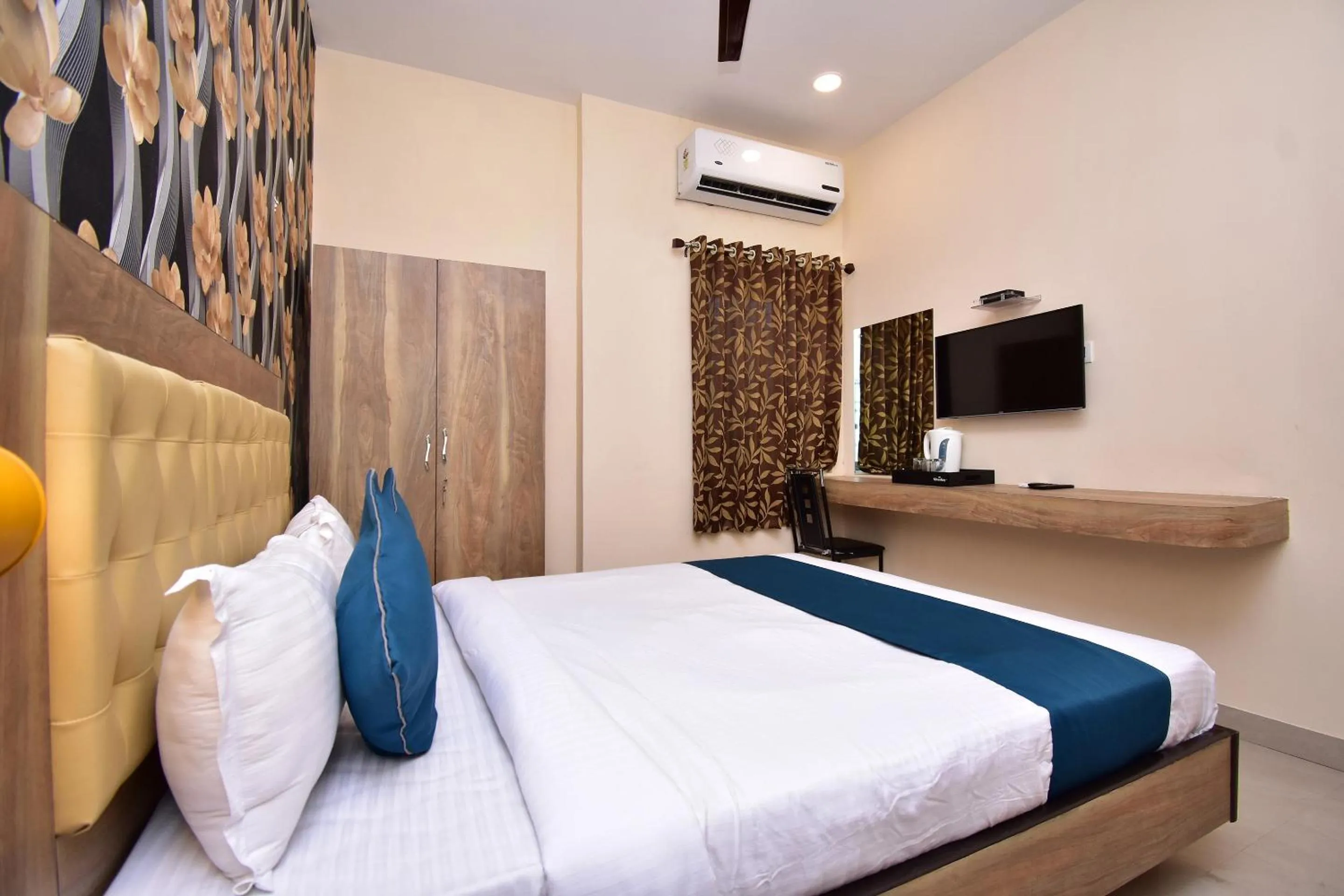 Lobby or reception, Bed in Hotel O Stay hub park street