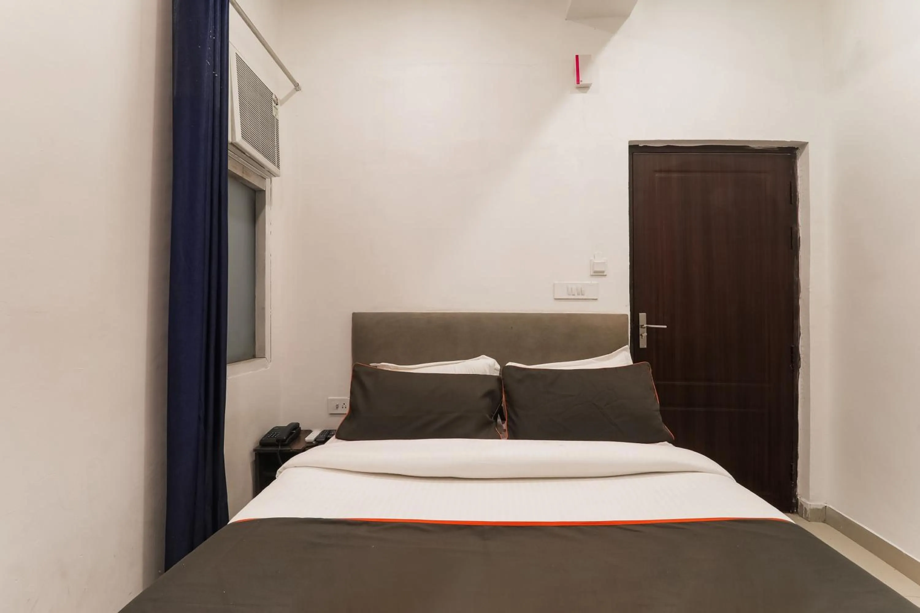 Bedroom, Bed in Collection O Insight Inn Near Gomti Riverfront Park