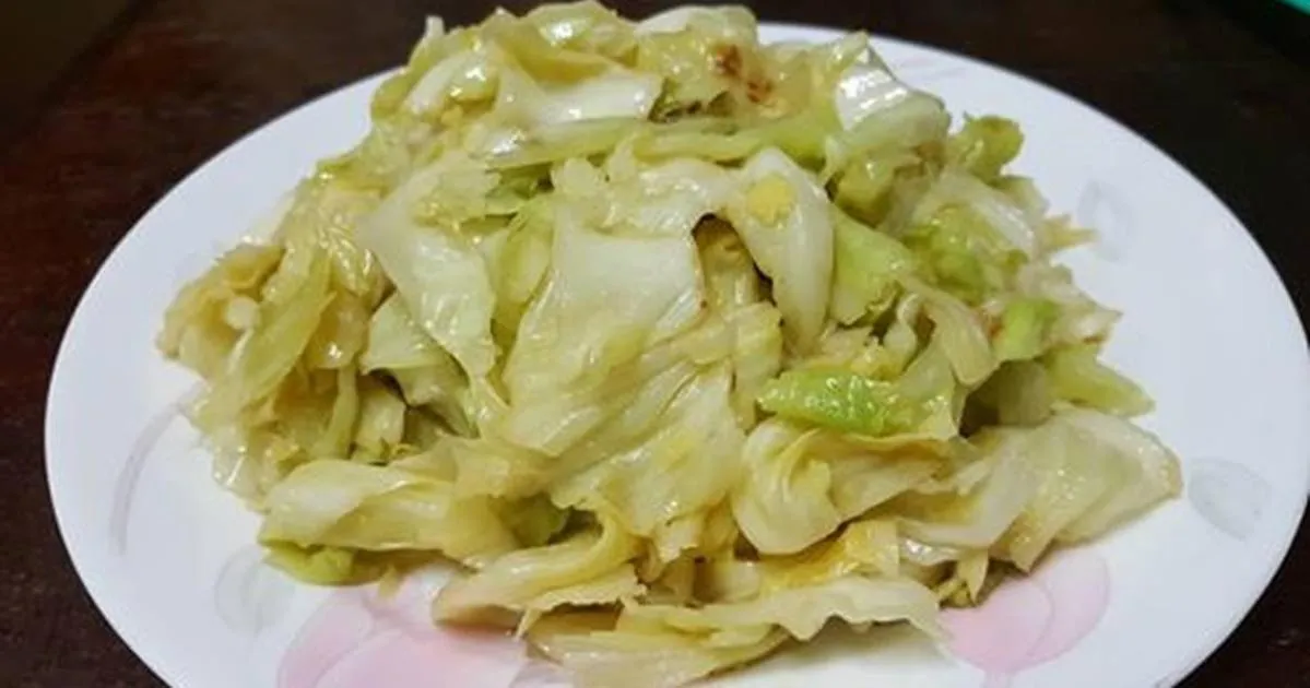 DAYA Beach, Lipe local