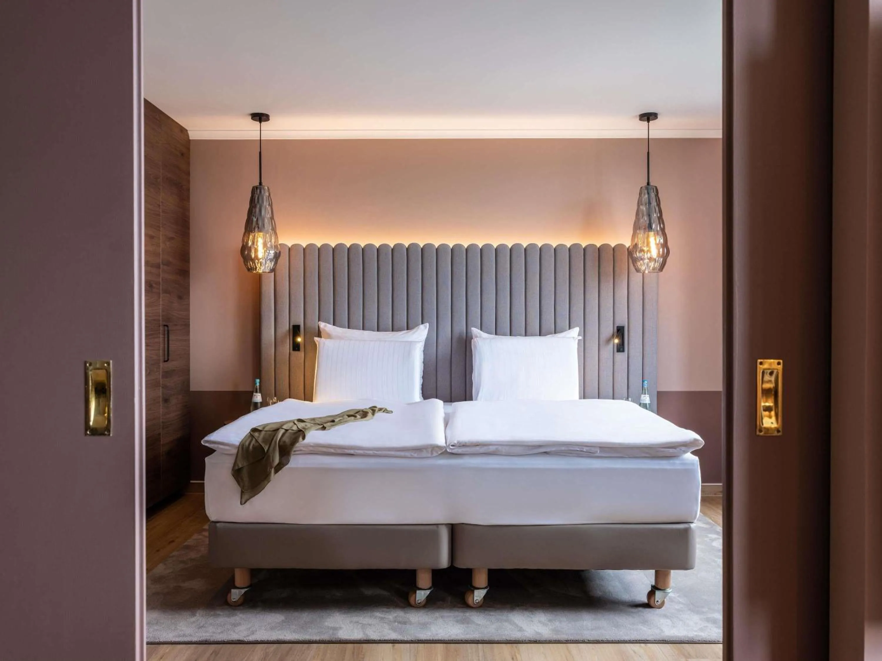 Bedroom, Bed in Pullman Stuttgart Fontana