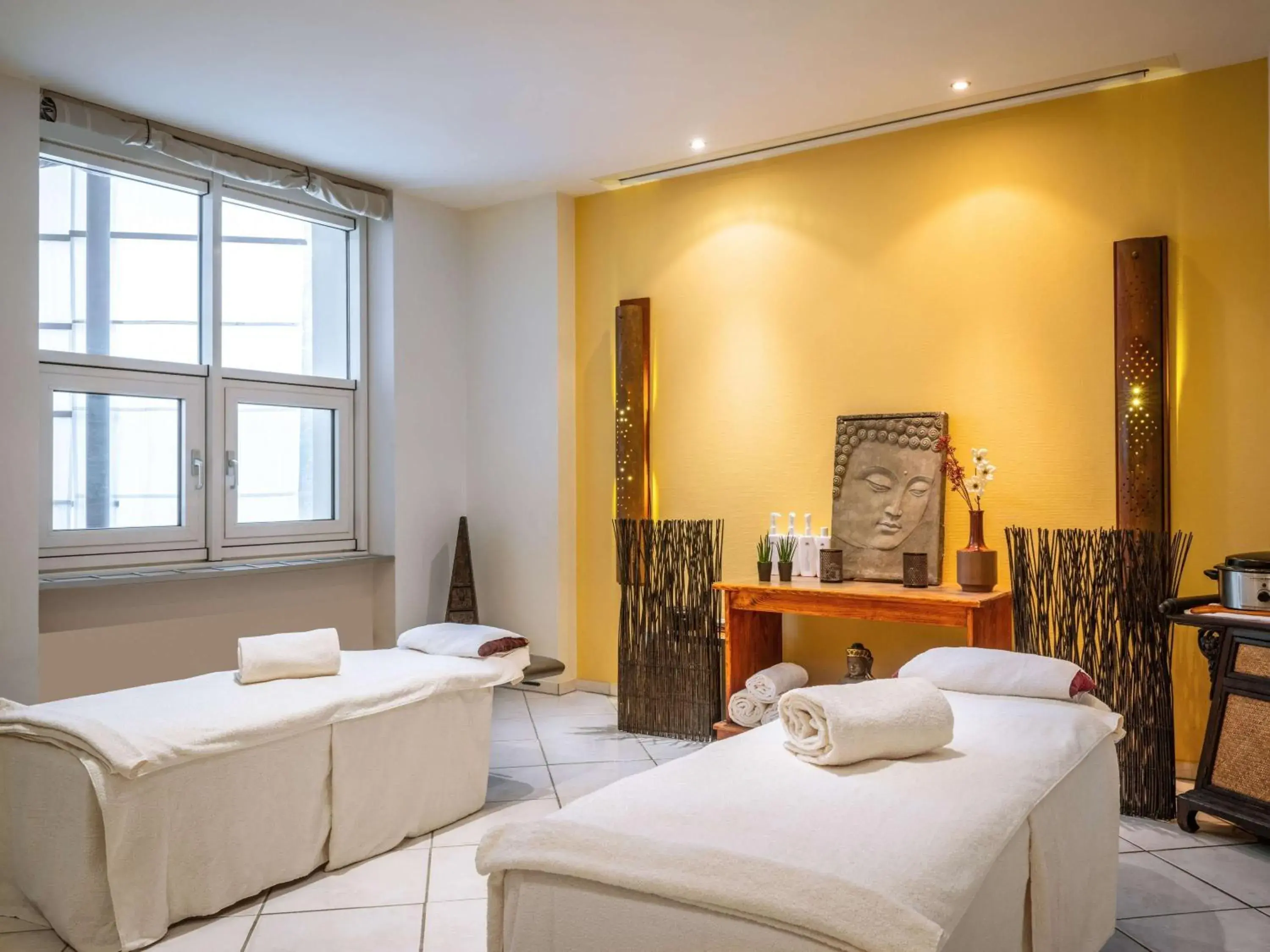 Spa and wellness centre/facilities, Bed in Pullman Stuttgart Fontana Spa and wellness centre/facilities, Bed in Pullman Stuttgart Fontana