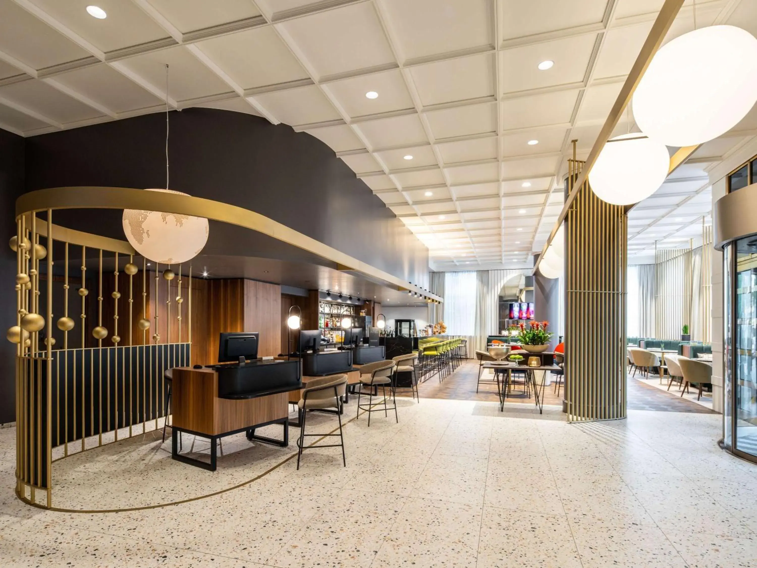 Property building in Pullman Stuttgart Fontana Property building in Pullman Stuttgart Fontana