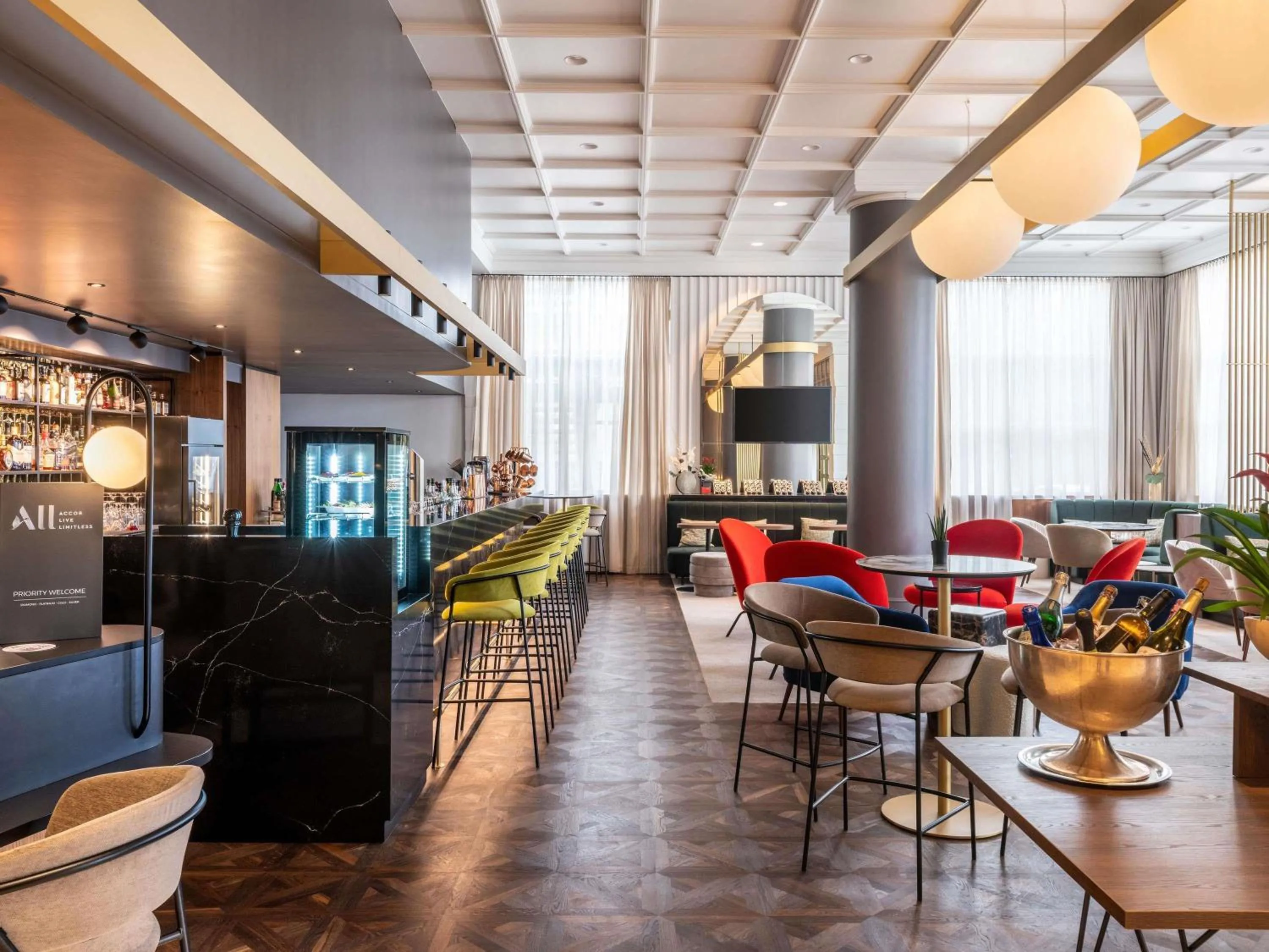 Lounge or bar in Pullman Stuttgart Fontana