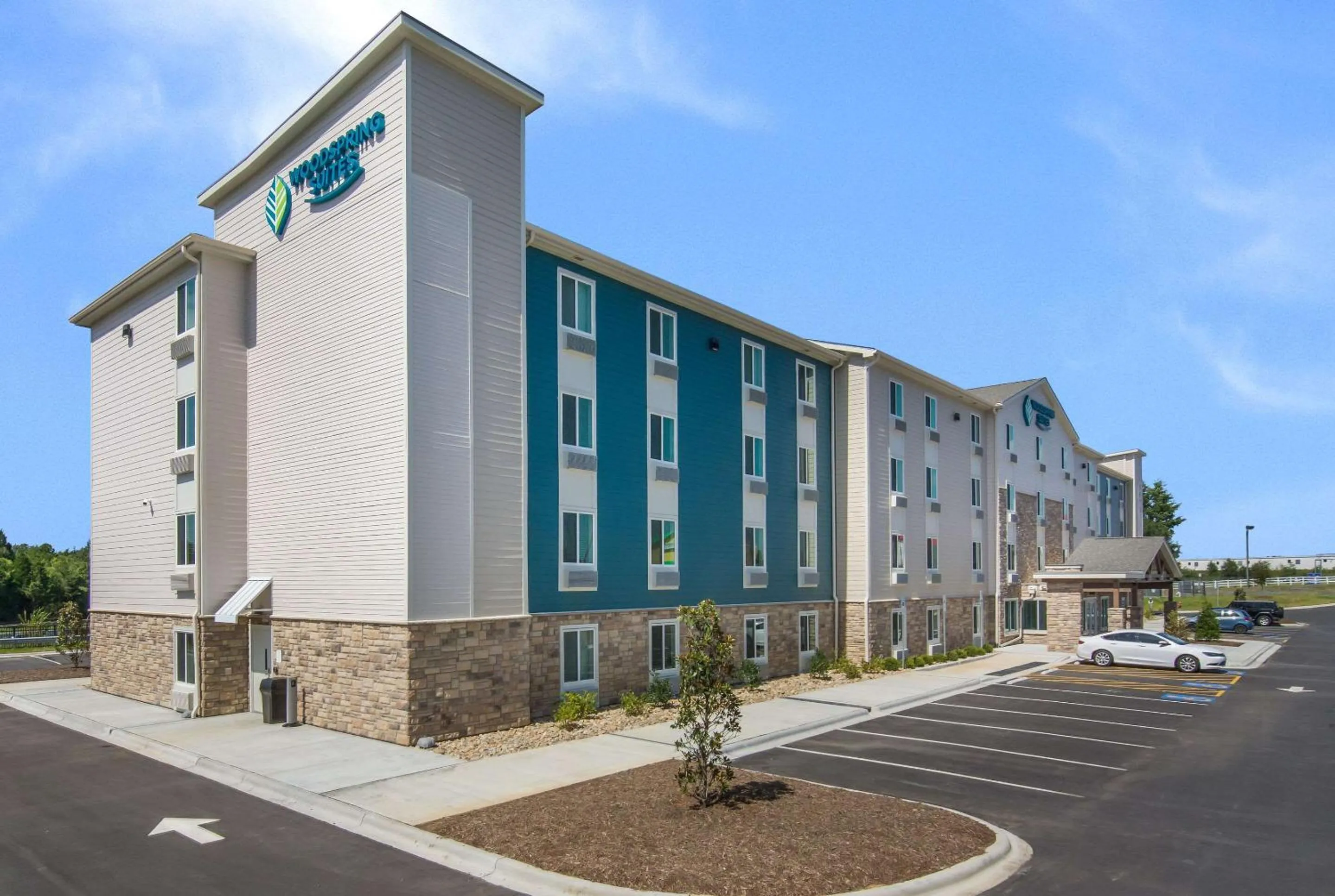 Property building in WoodSpring Suites Fort Mill