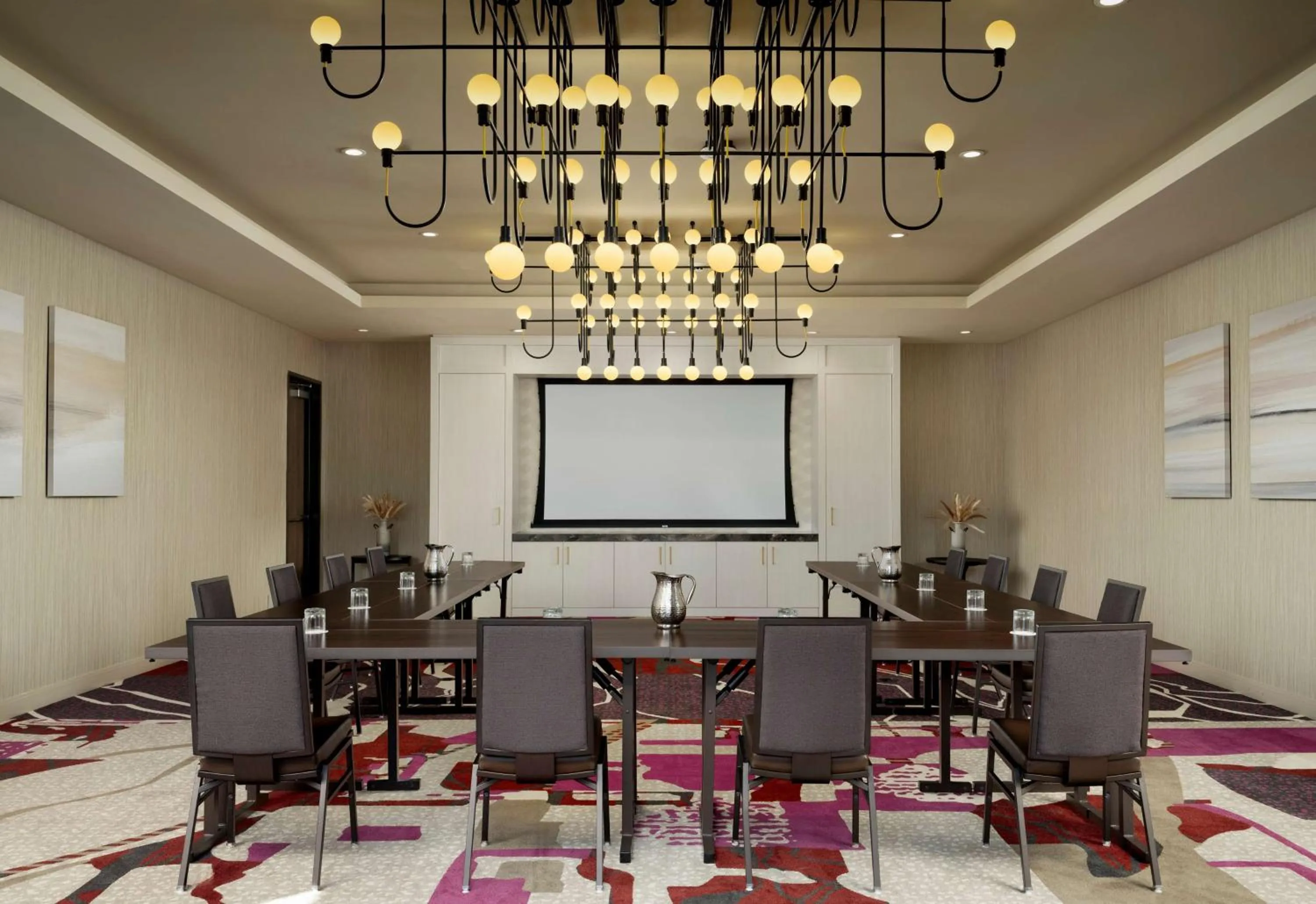 Meeting/conference room in The Knoll Hotel Napa Valley, Tapestry Collection by Hilton