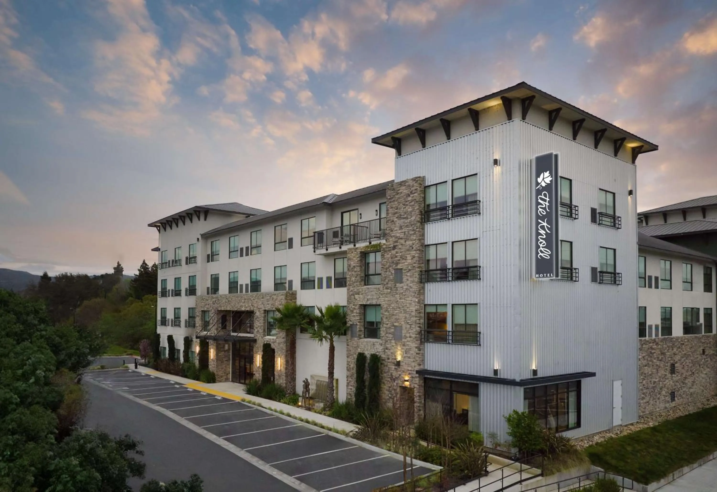 Property building in The Knoll Hotel Napa Valley, Tapestry Collection by Hilton