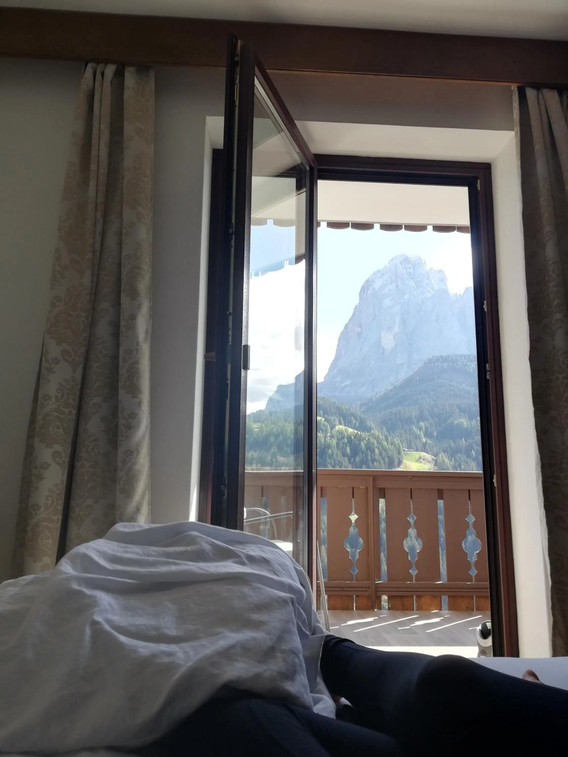 Bedroom, Bed in Pension Dolomieu