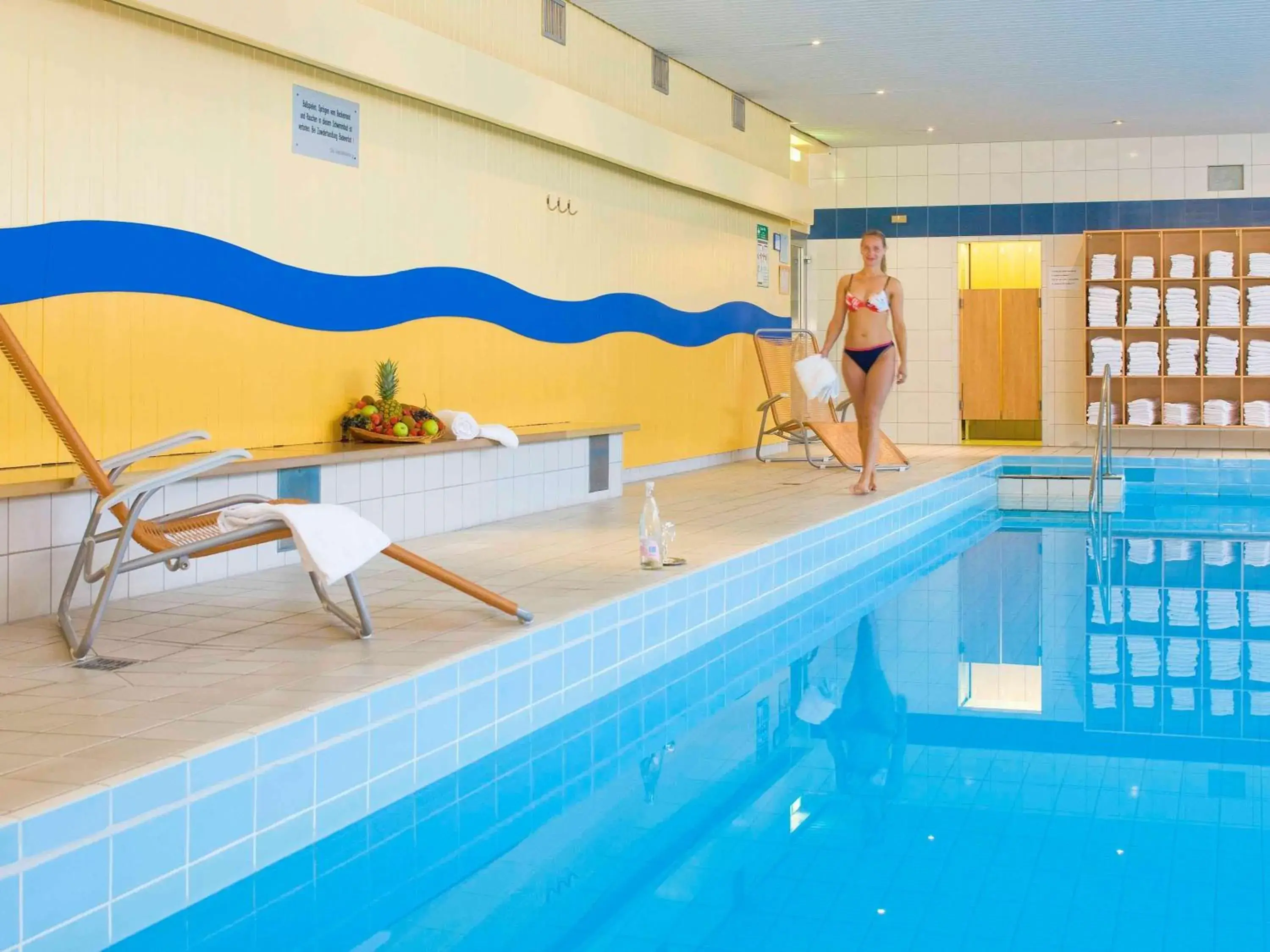 Fitness centre/facilities, Swimming Pool in Mercure Hotel Bad Homburg Friedrichsdorf