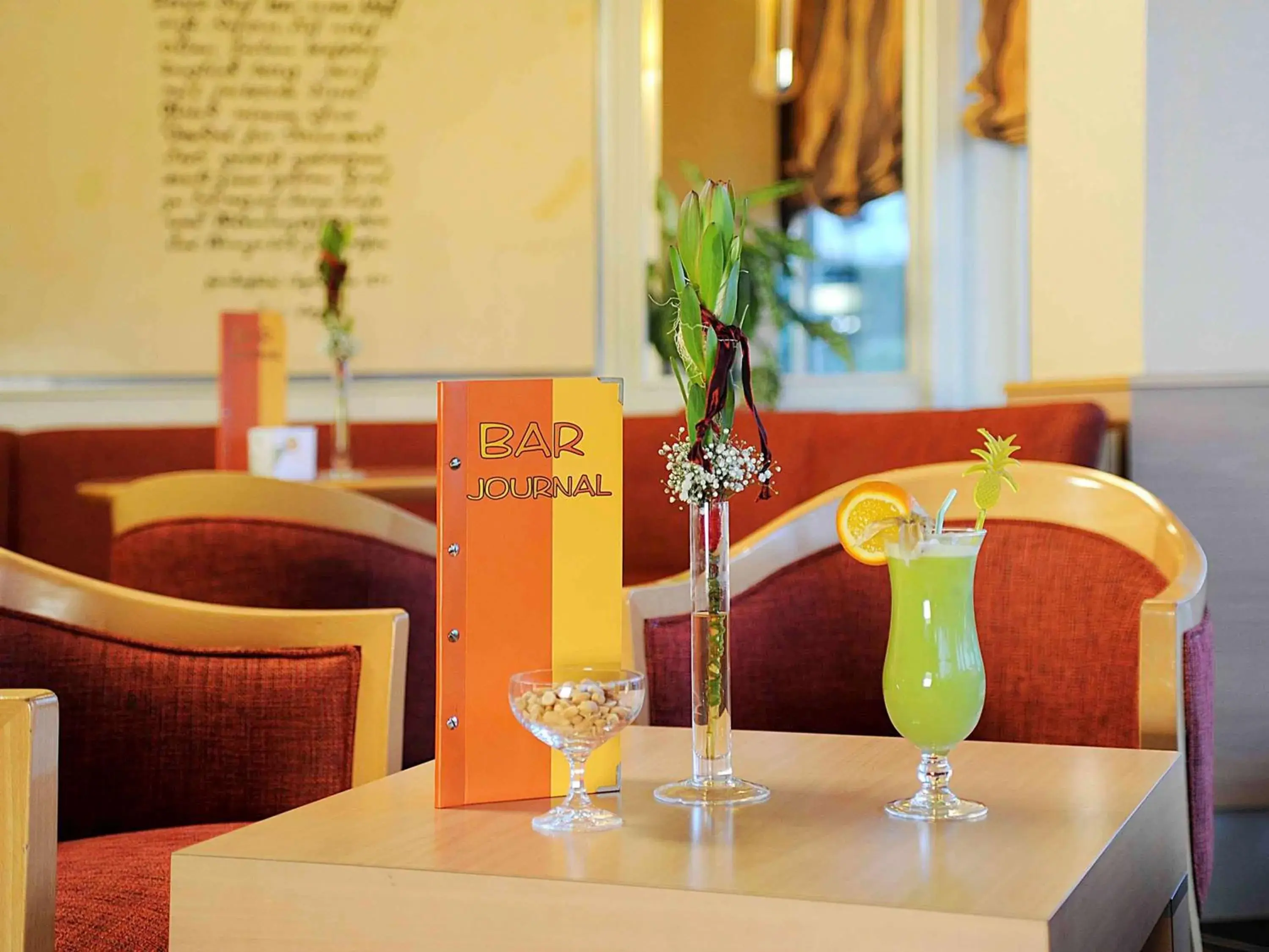 Lounge or bar in Mercure Hotel Bad Homburg Friedrichsdorf