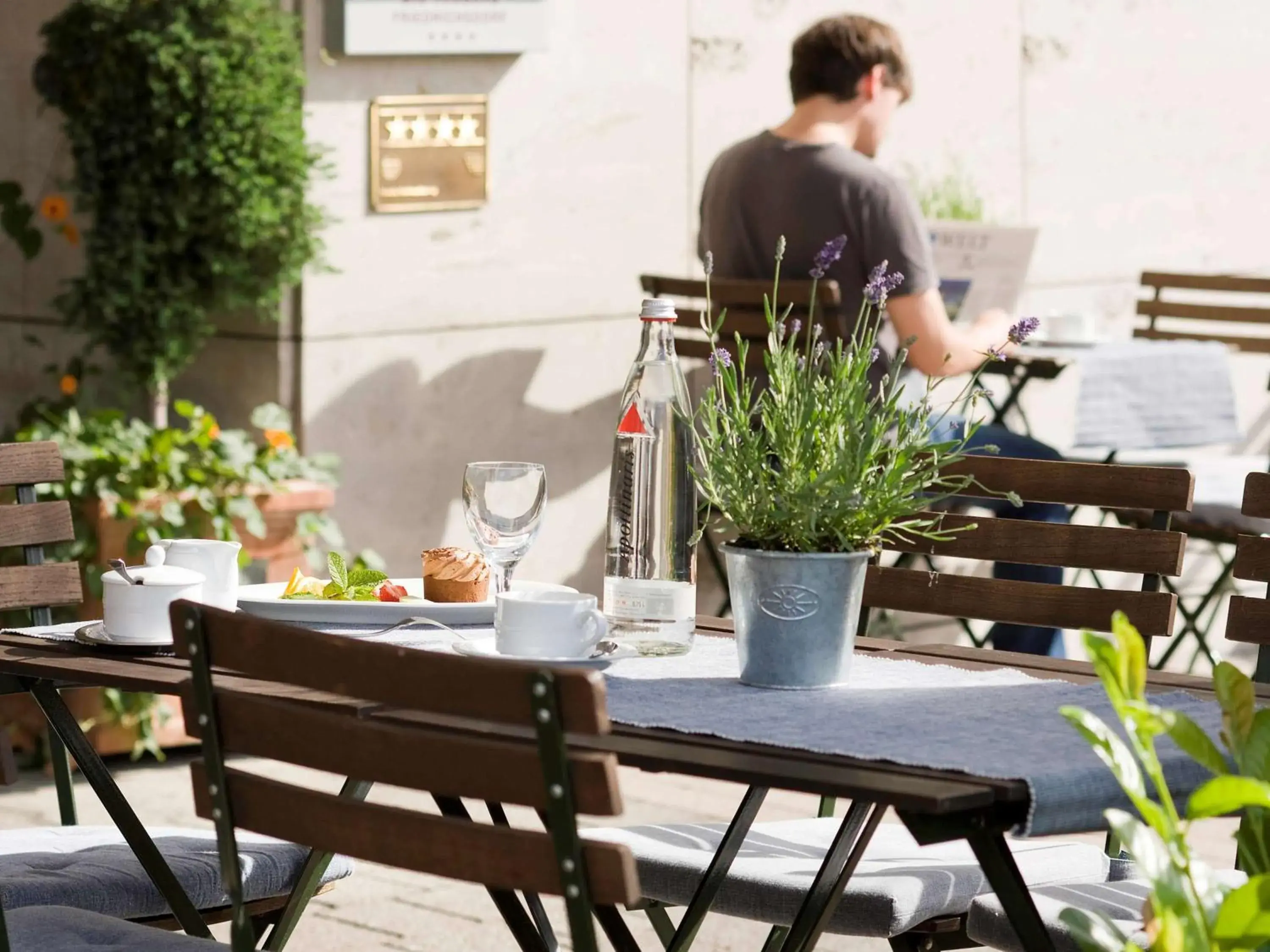 Property building, Restaurant/Places to Eat in Mercure Hotel Bad Homburg Friedrichsdorf