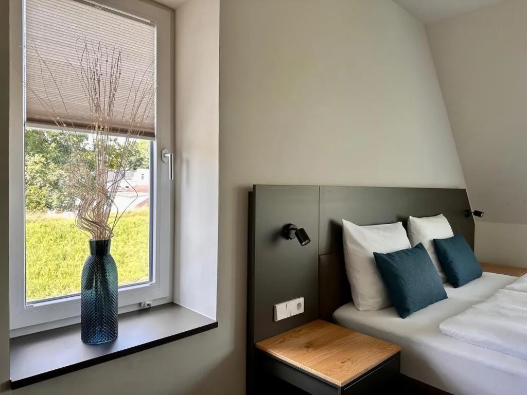 Bed in Hotel Schöne Aussicht