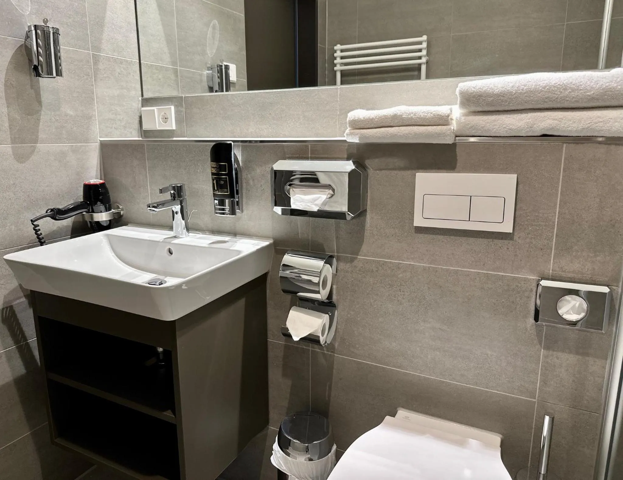 Bathroom in Hotel Schöne Aussicht