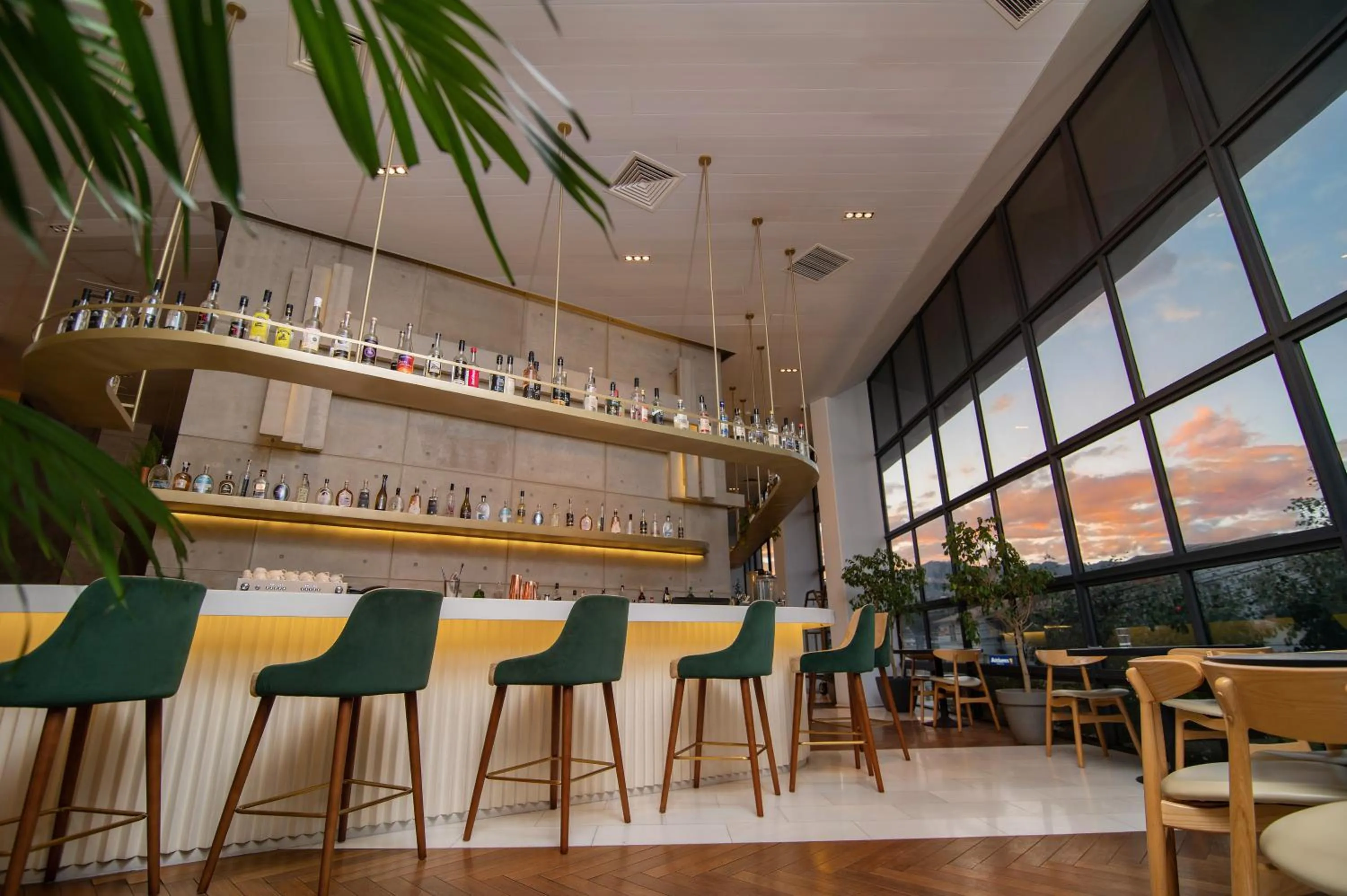 Lounge or bar in Met Hotel