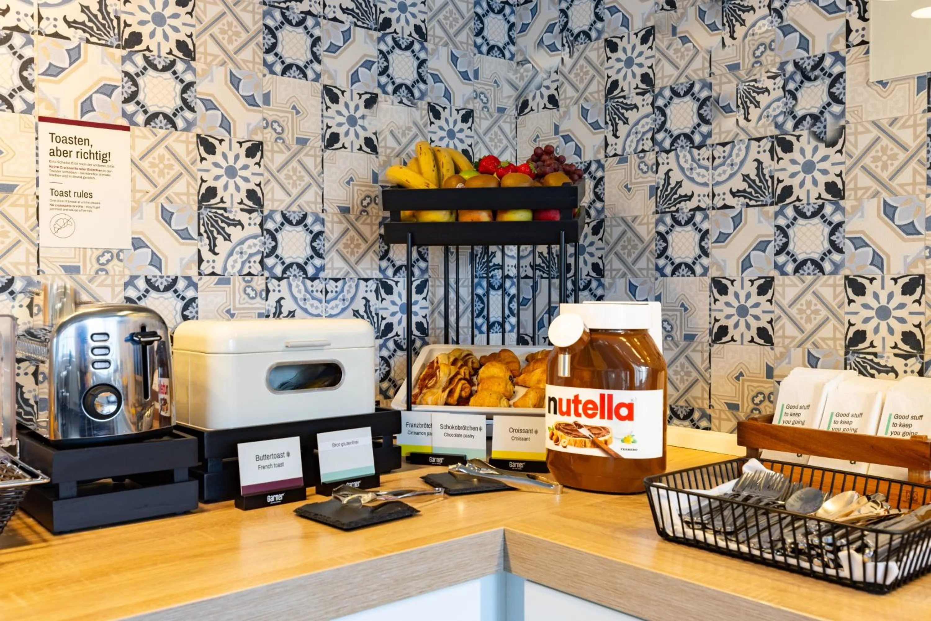 Restaurant/places to eat in Garner Hotel Cologne Porz - Airport by IHG