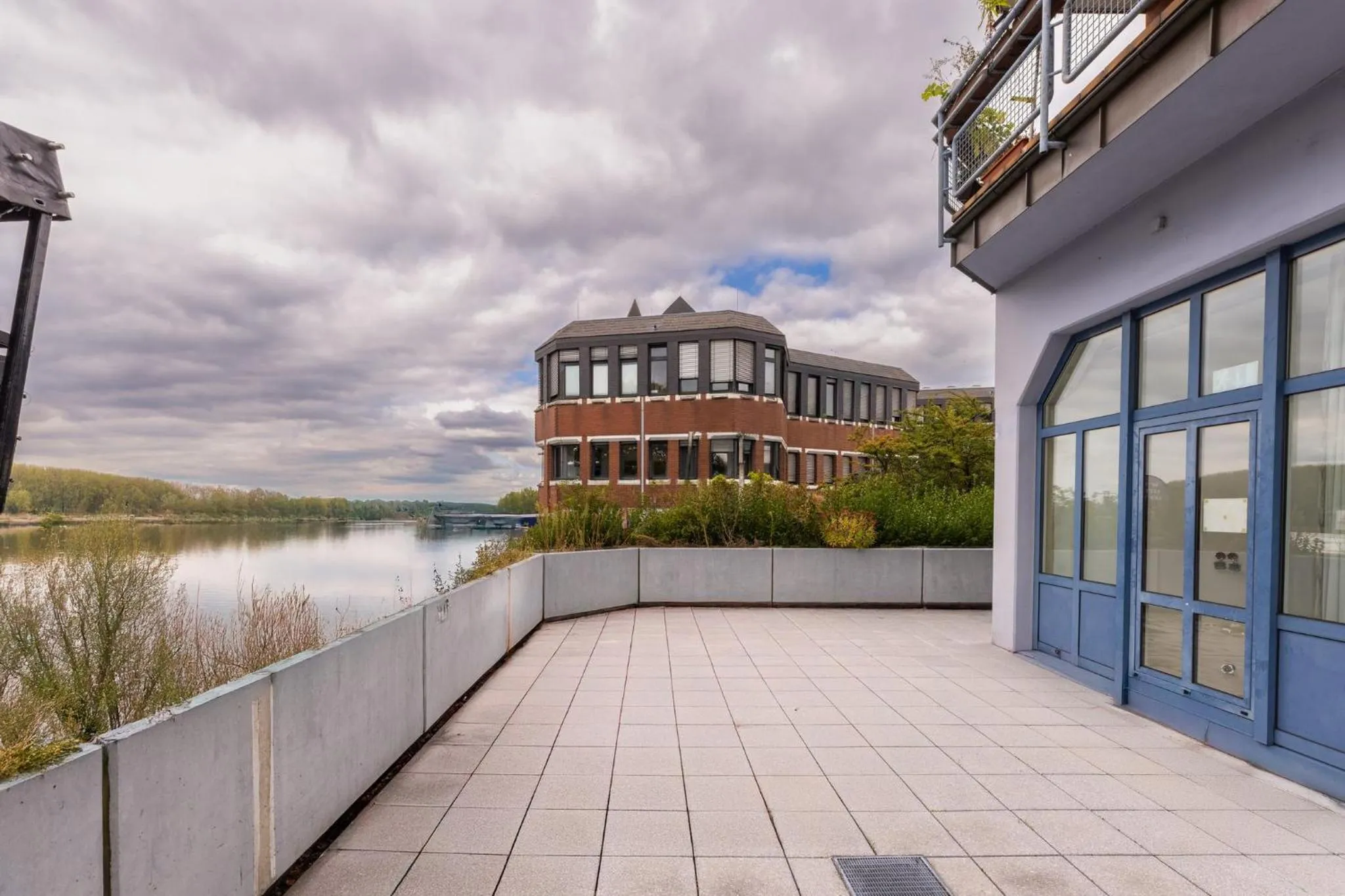 Property building in Garner Hotel Cologne Porz - Airport by IHG