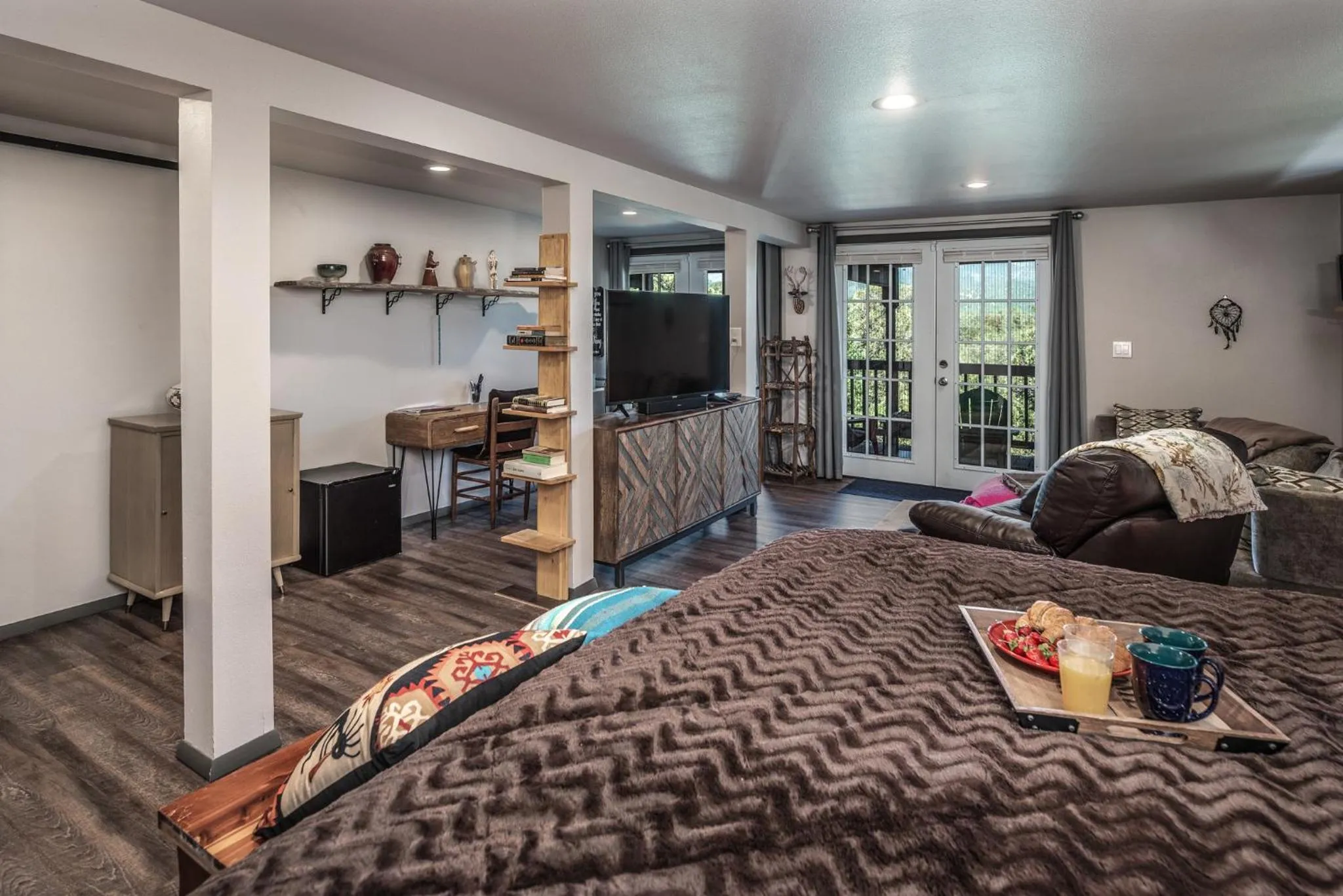 Property building in Valley View