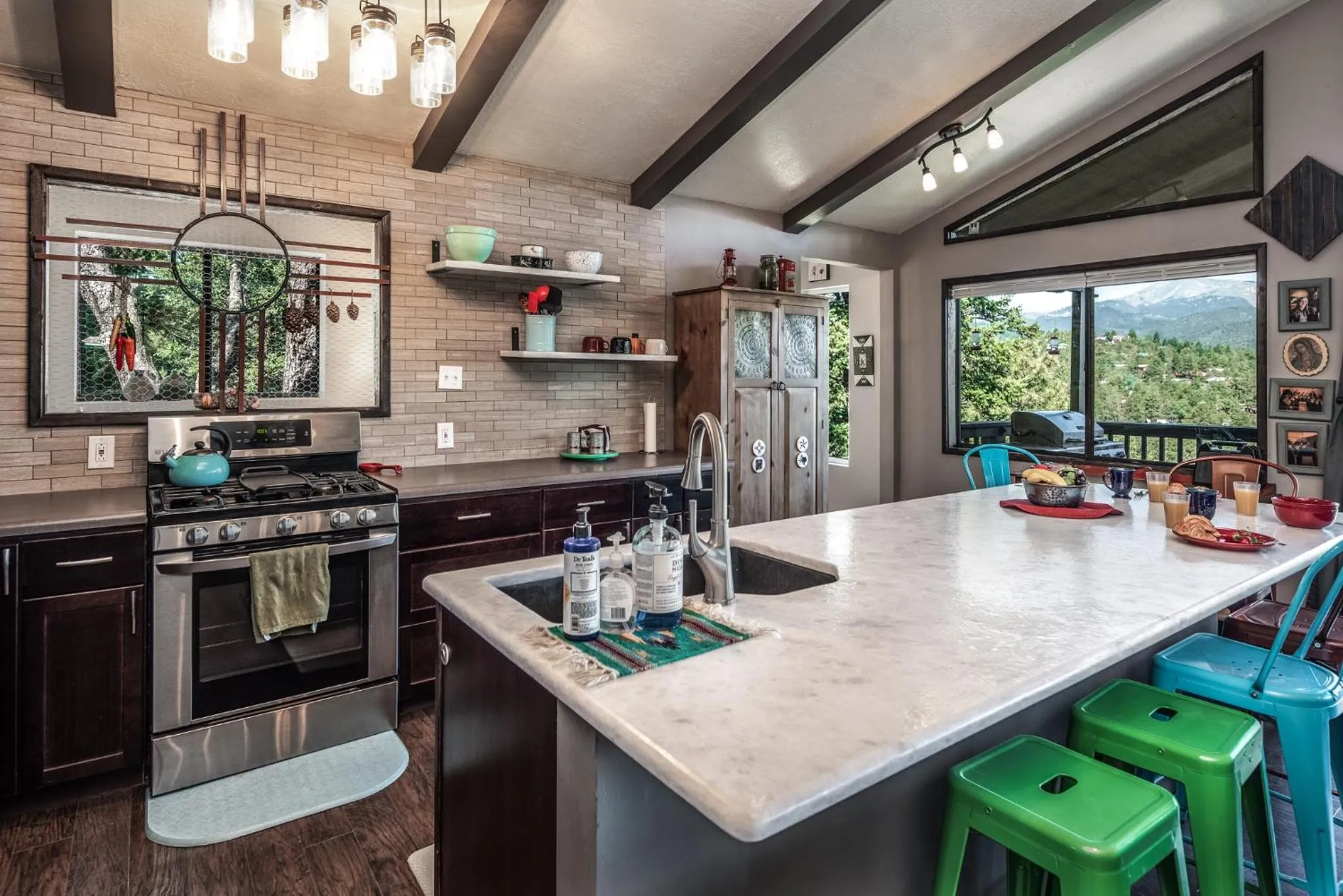 Property building in Valley View