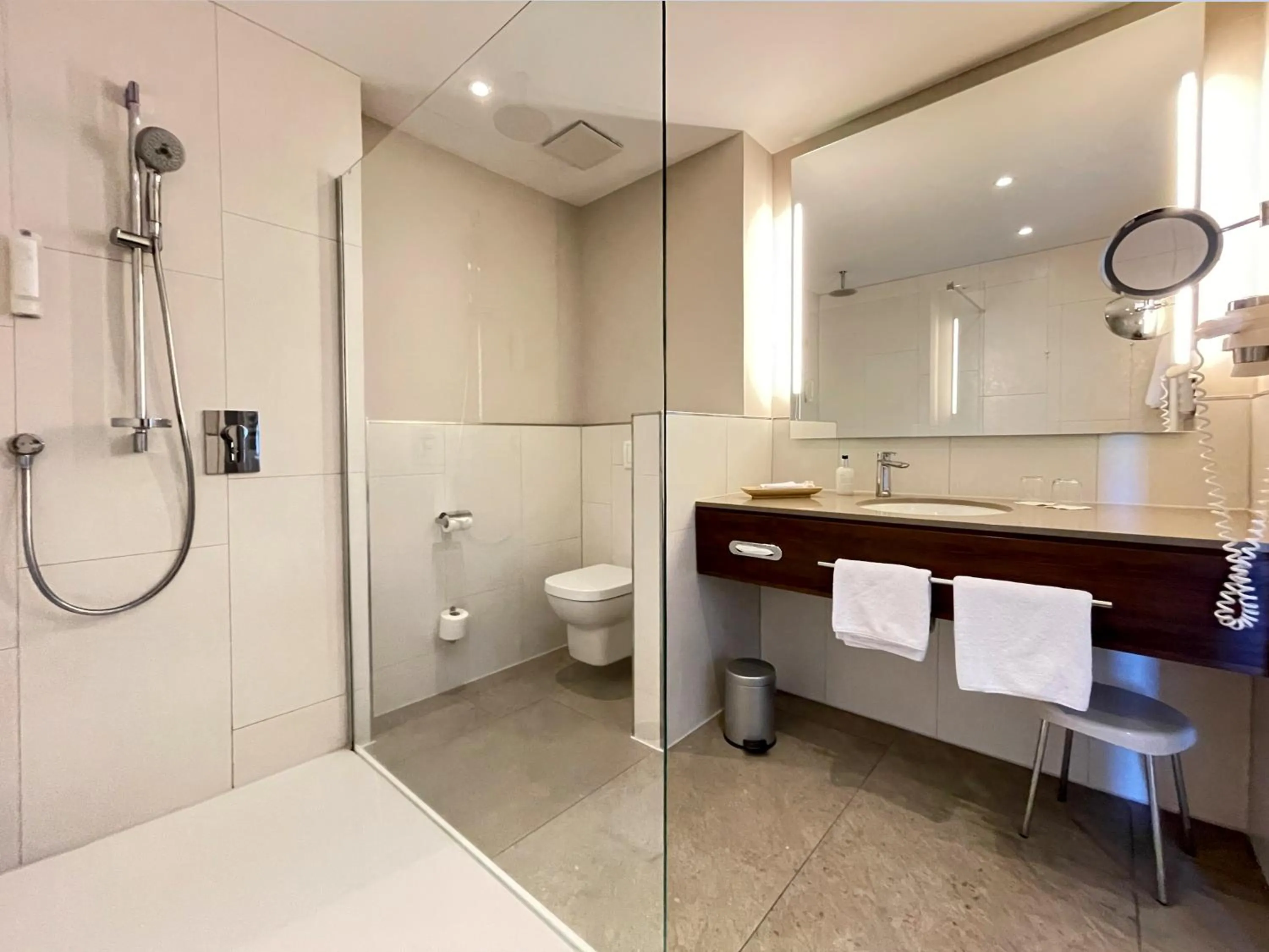 Bathroom in Romantik Hotel Kieler Kaufmann