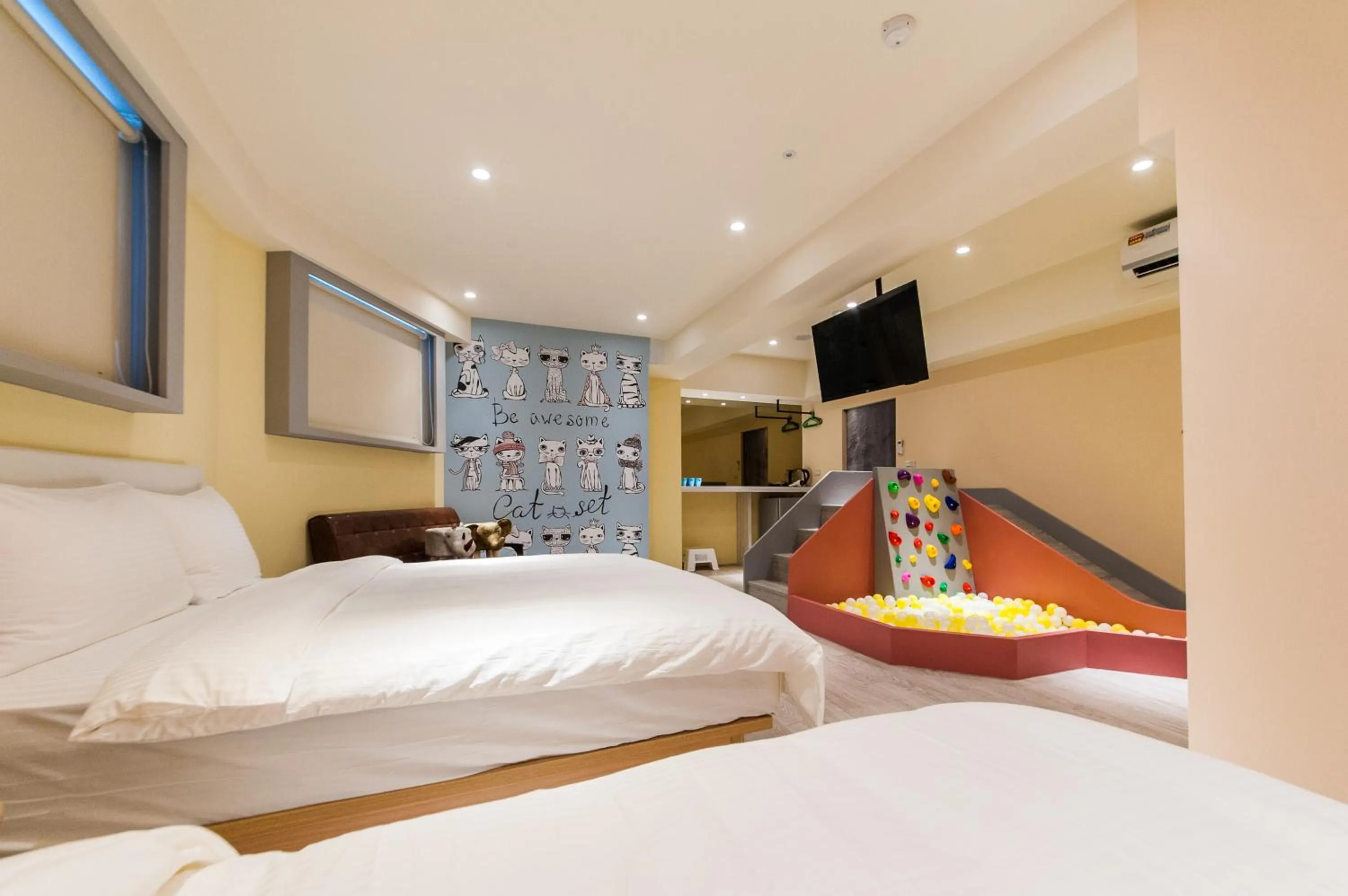 Bed in Talent Hotel