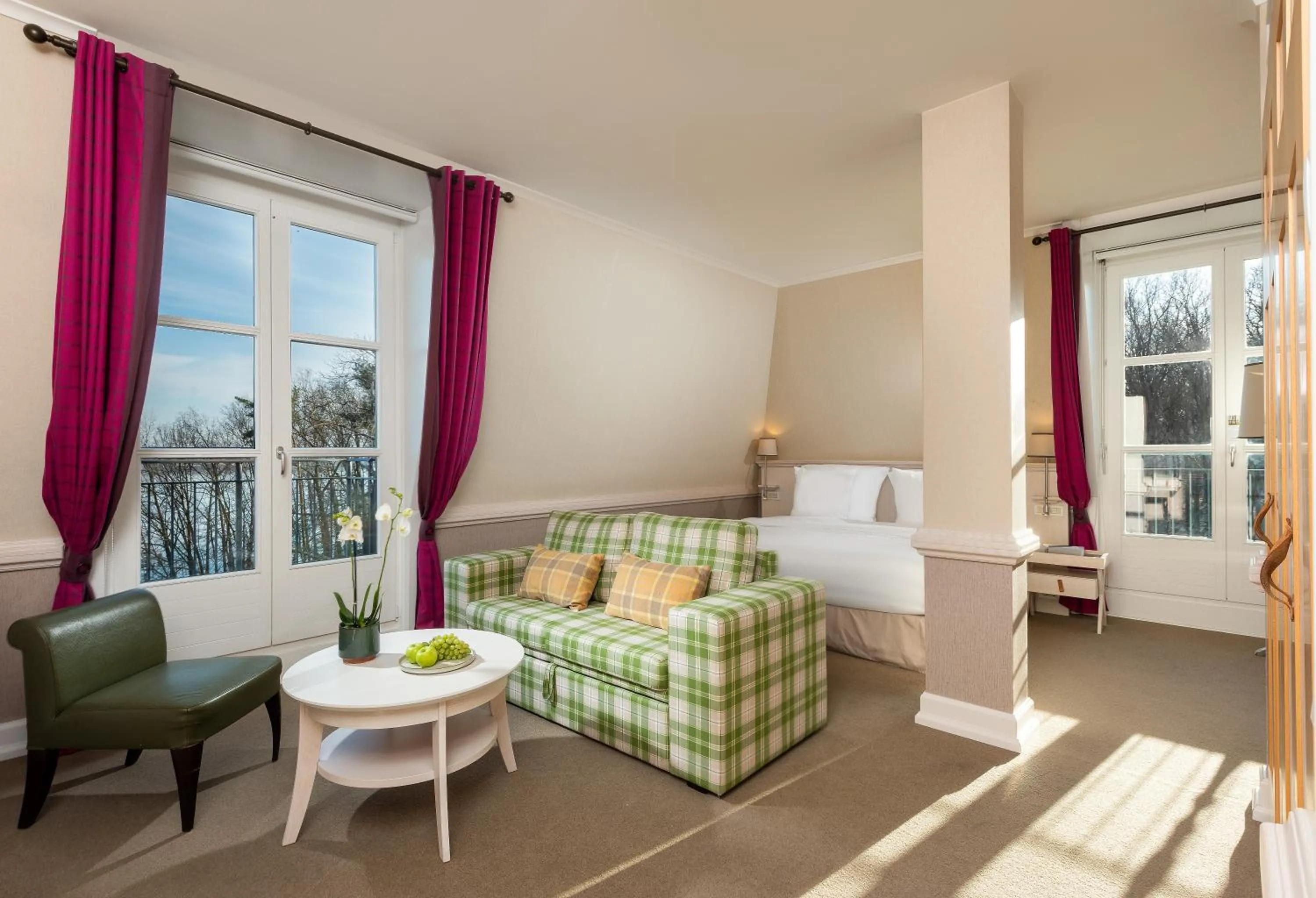 Seating area, Bed in Precise Resort Bad Saarow