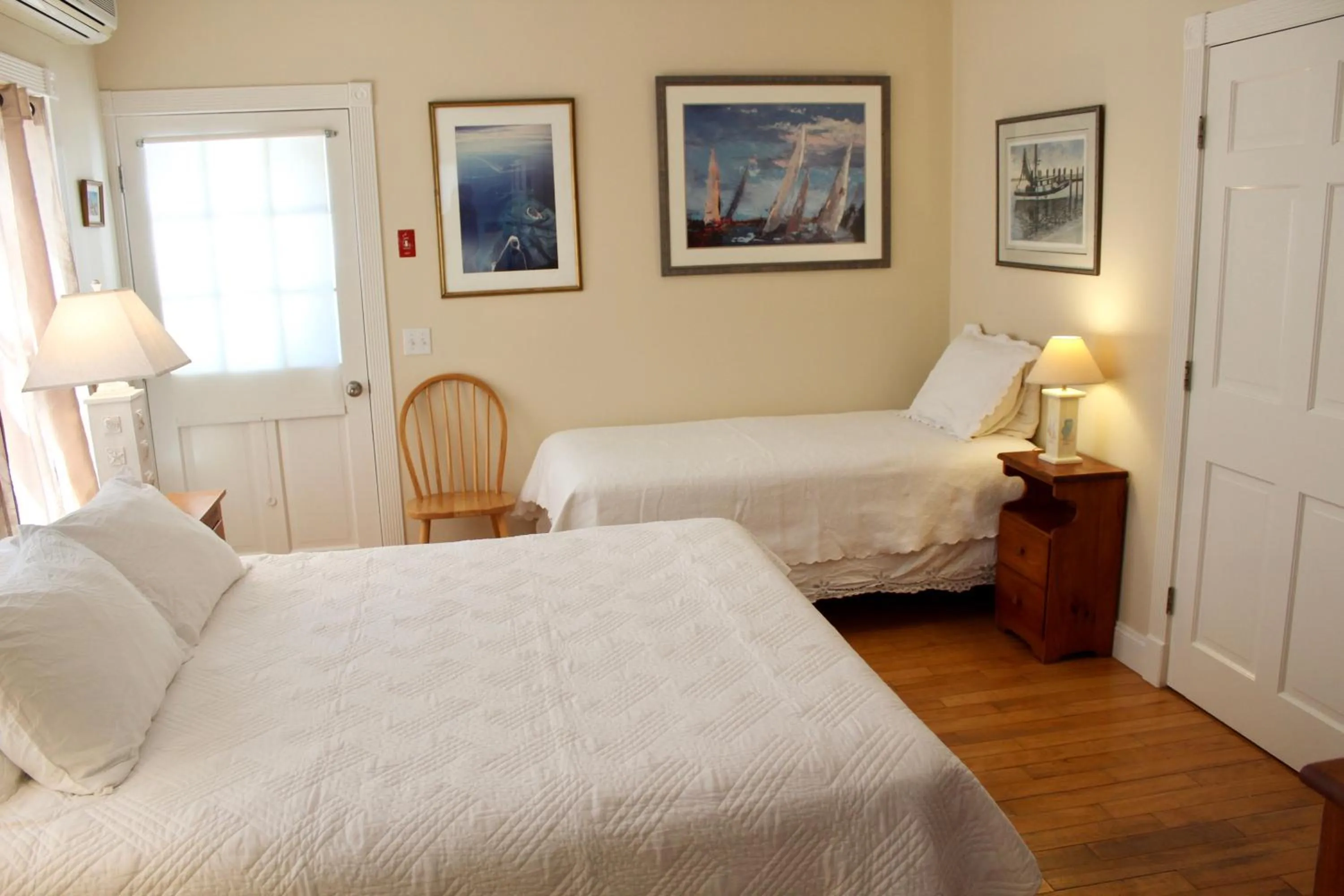 Bed in West Tisbury Inn