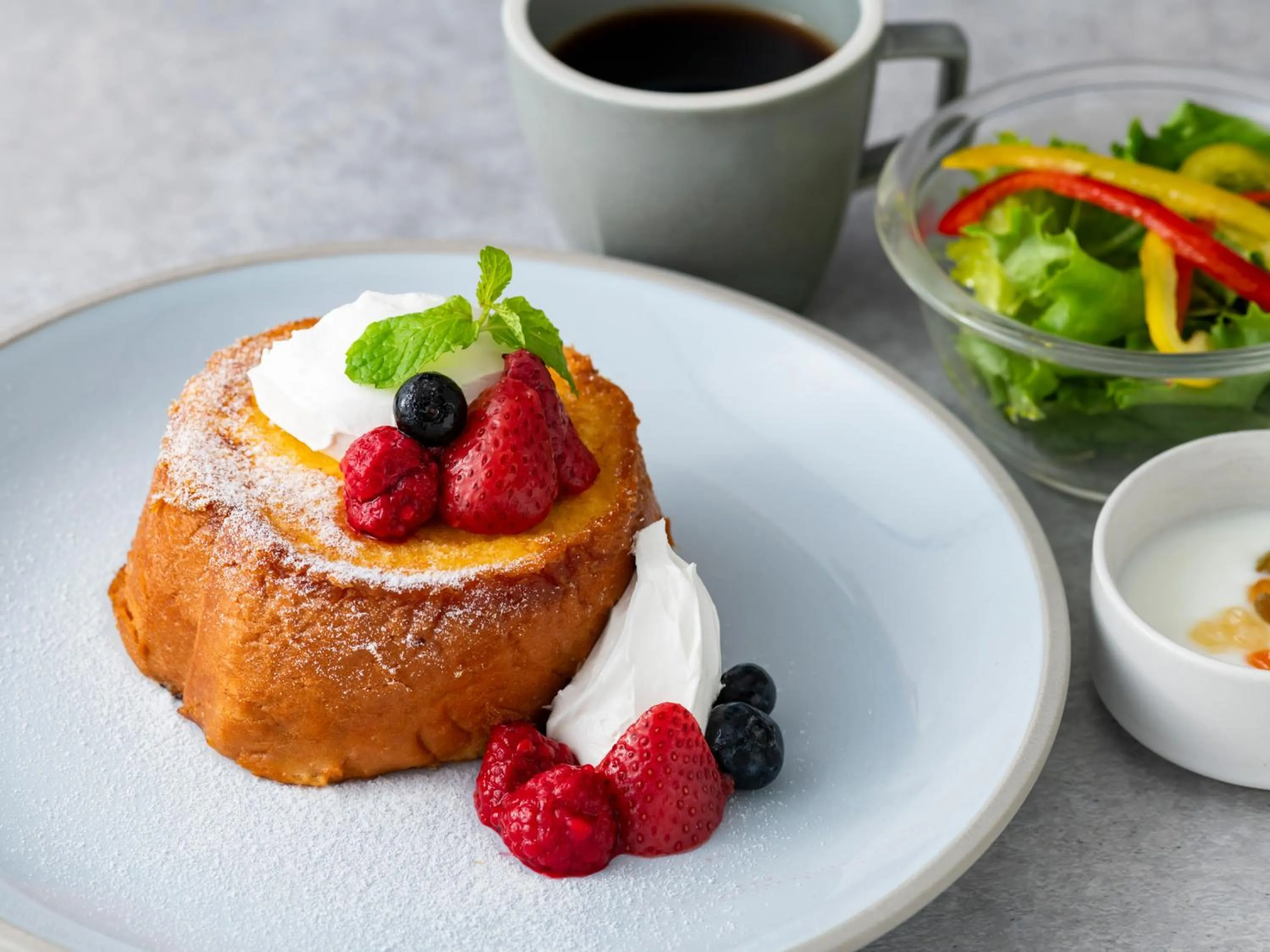 Breakfast in sequence SUIDOBASHI - Tokyo
