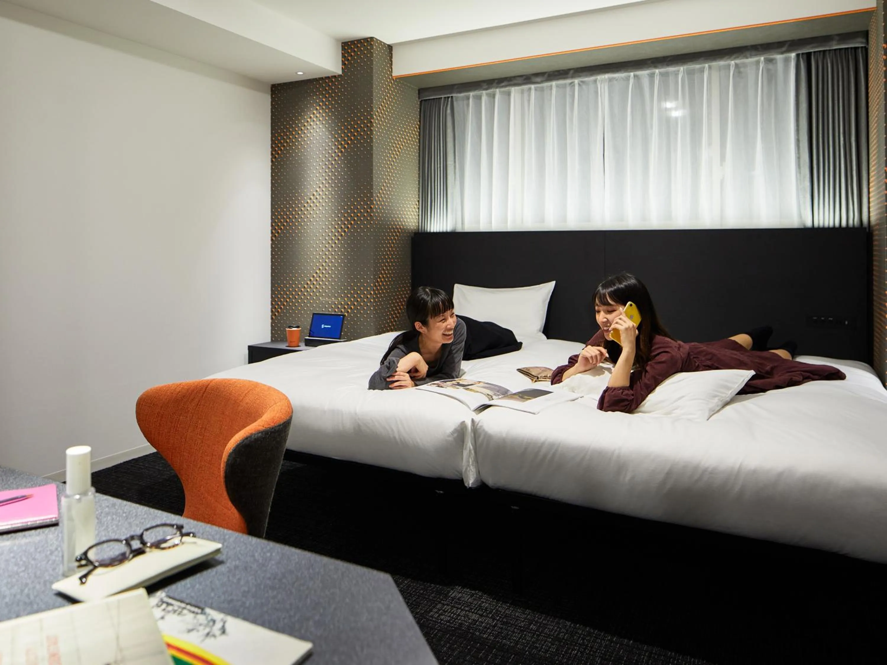 Photo of the whole room, Bed in sequence SUIDOBASHI - Tokyo