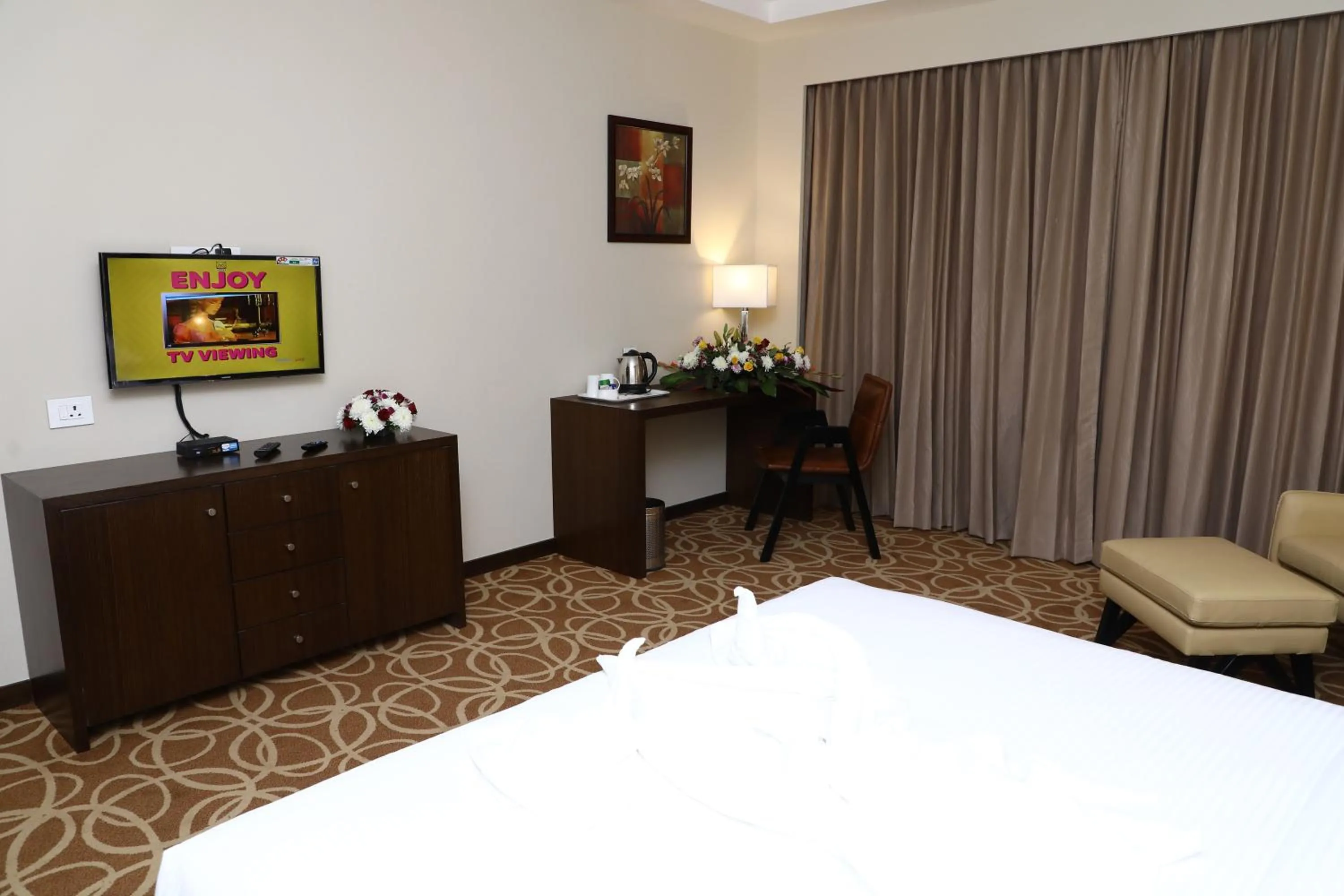 View (from property/room), Bed in YN Hotels