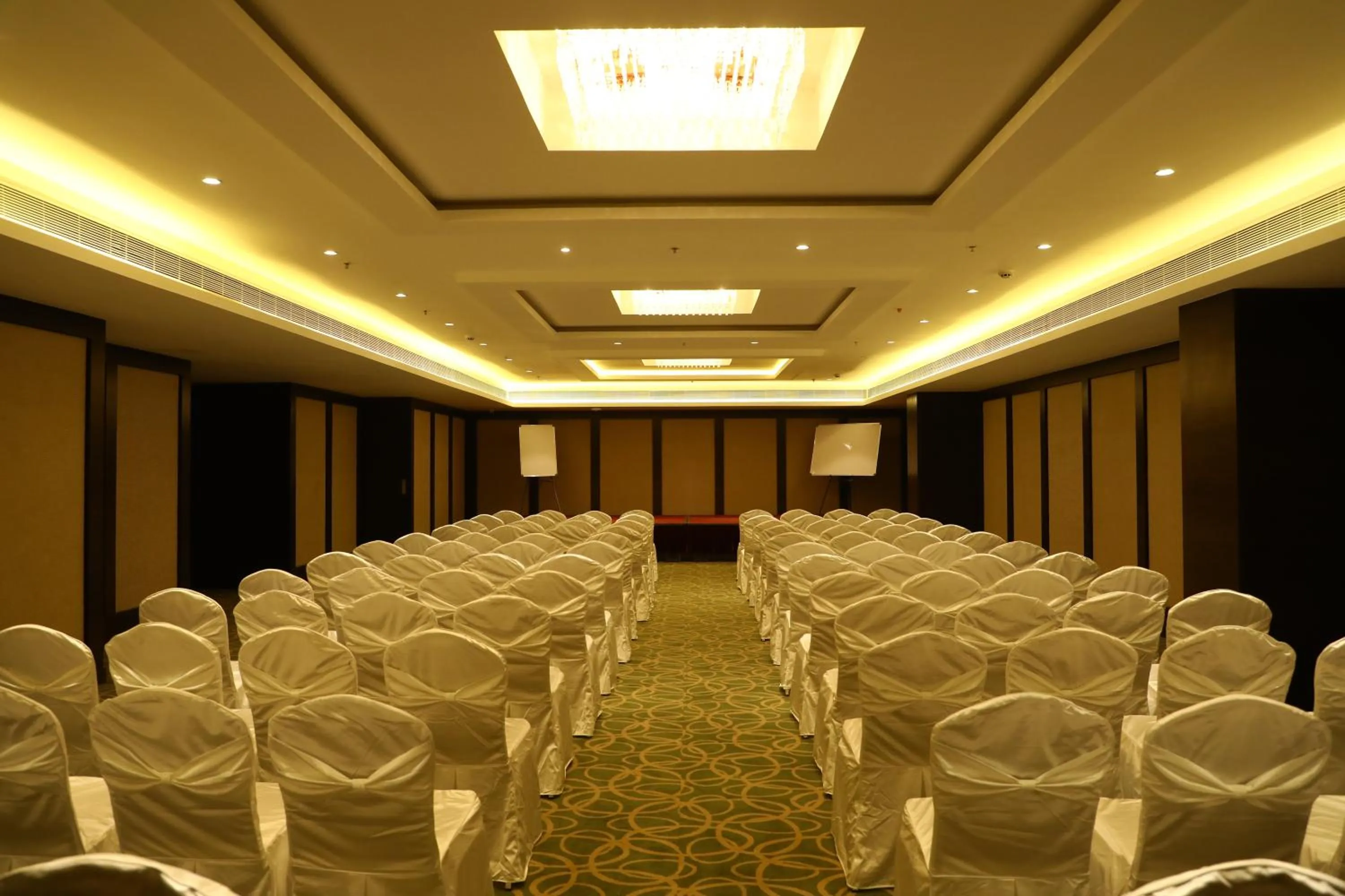 Banquet/Function facilities in YN Hotels