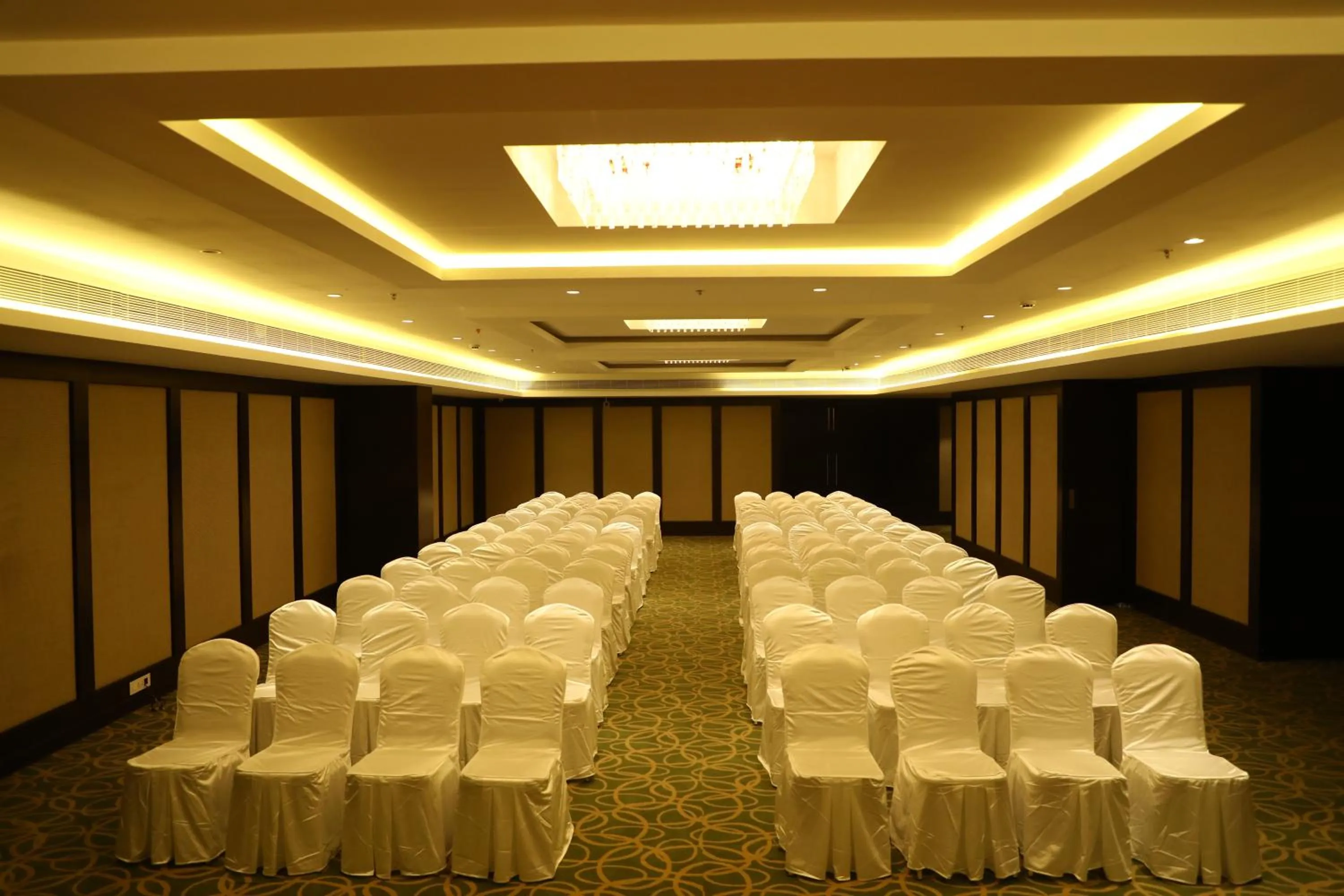 Business facilities in YN Hotels