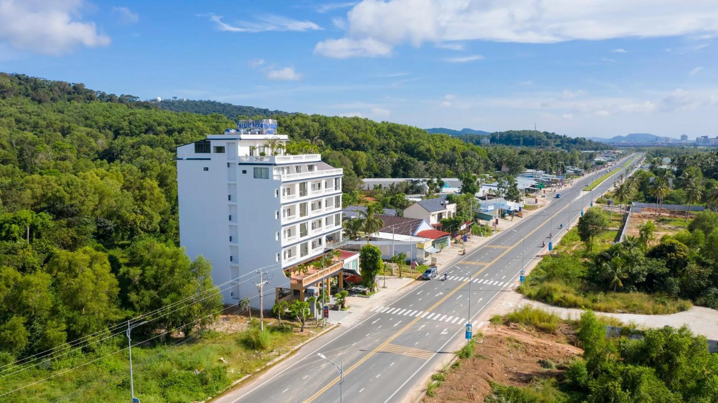 Property building in UMI-PQ hotel