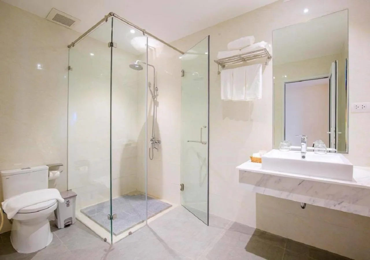 Bathroom in UMI-PQ hotel